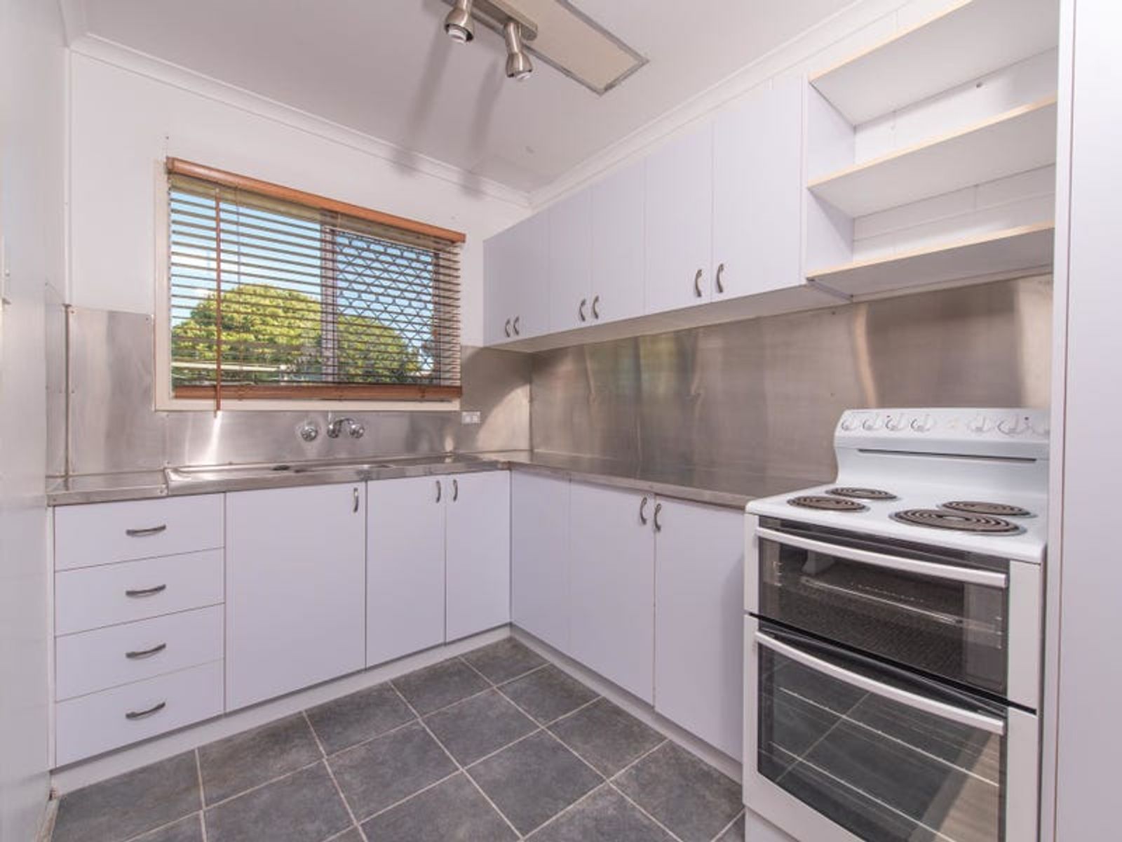 9/5 Romeo Street, Mackay, QLD 4740, Mackay - Thumbnail 3