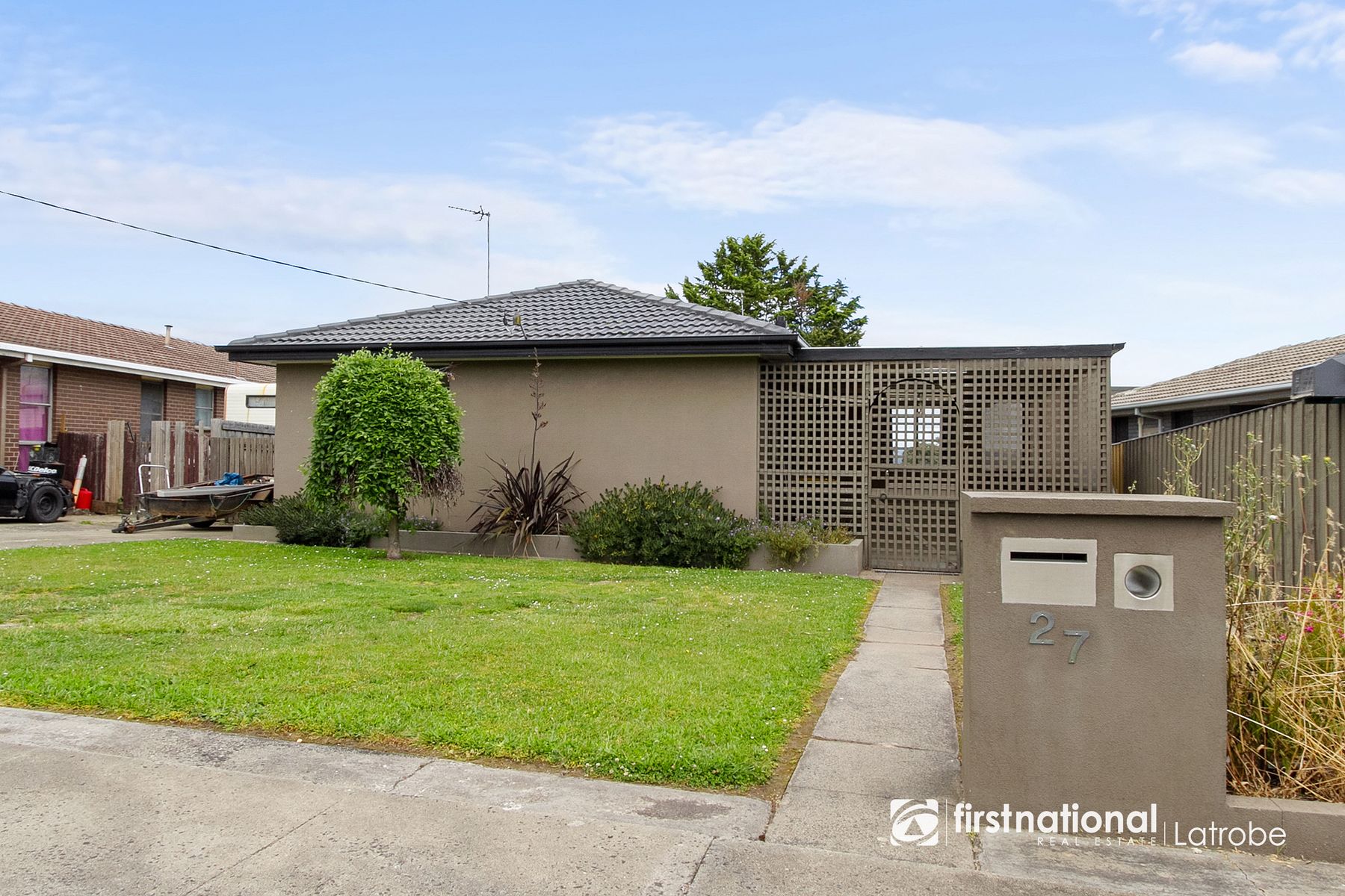 27 Blackwood Crescent, Churchill VIC 3842
