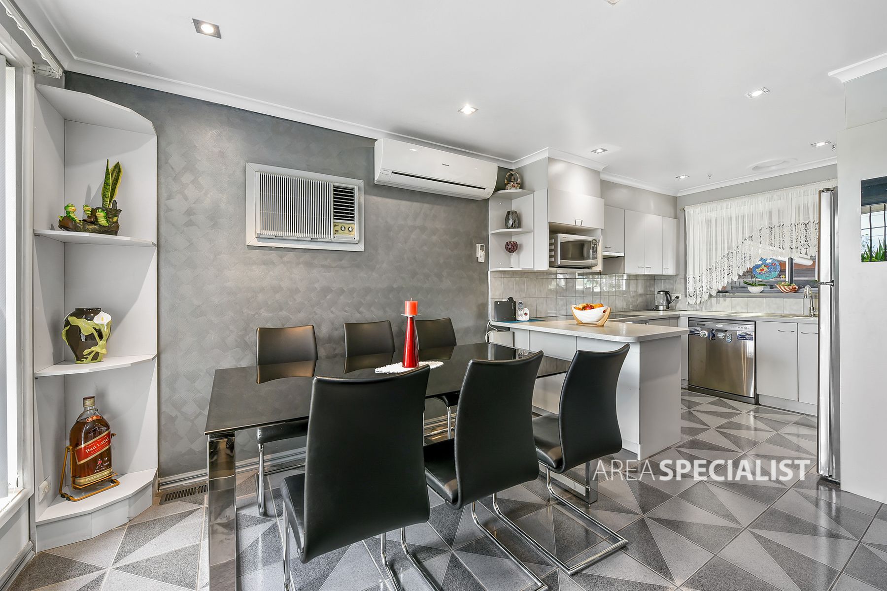 12 Maroubra Avenue, Noble Park, VIC 3174, Noble Park - Thumbnail 5
