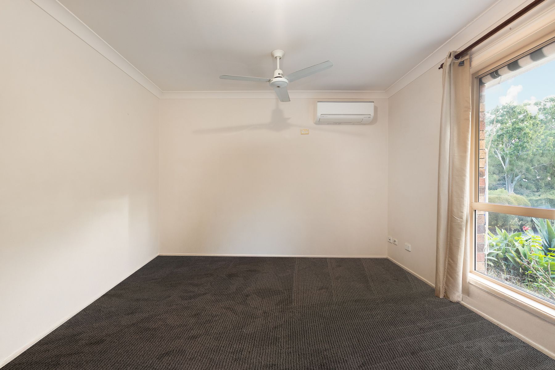 14 Parkside Drive, Crestmead QLD 4132, Crestmead - Thumbnail 4
