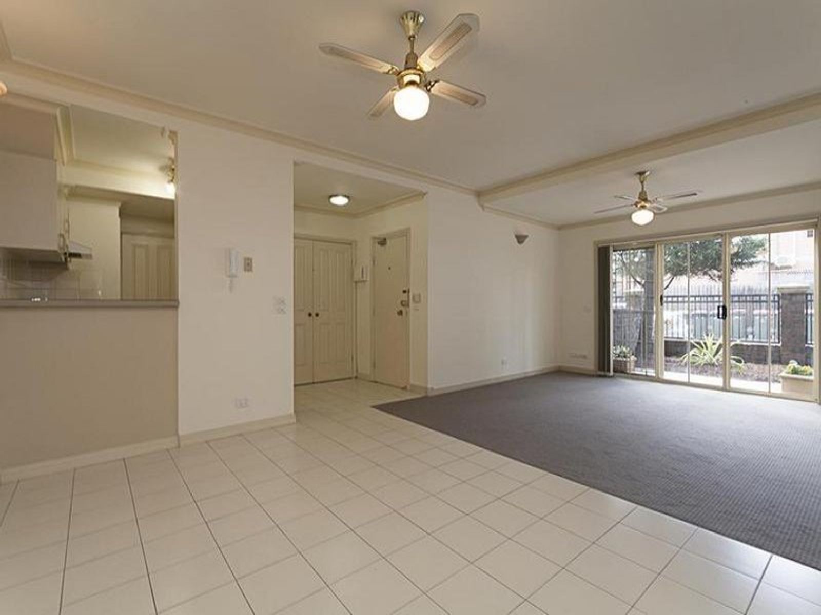 12/1-3 Sandown Road, Ascot Vale - Thumbnail 2