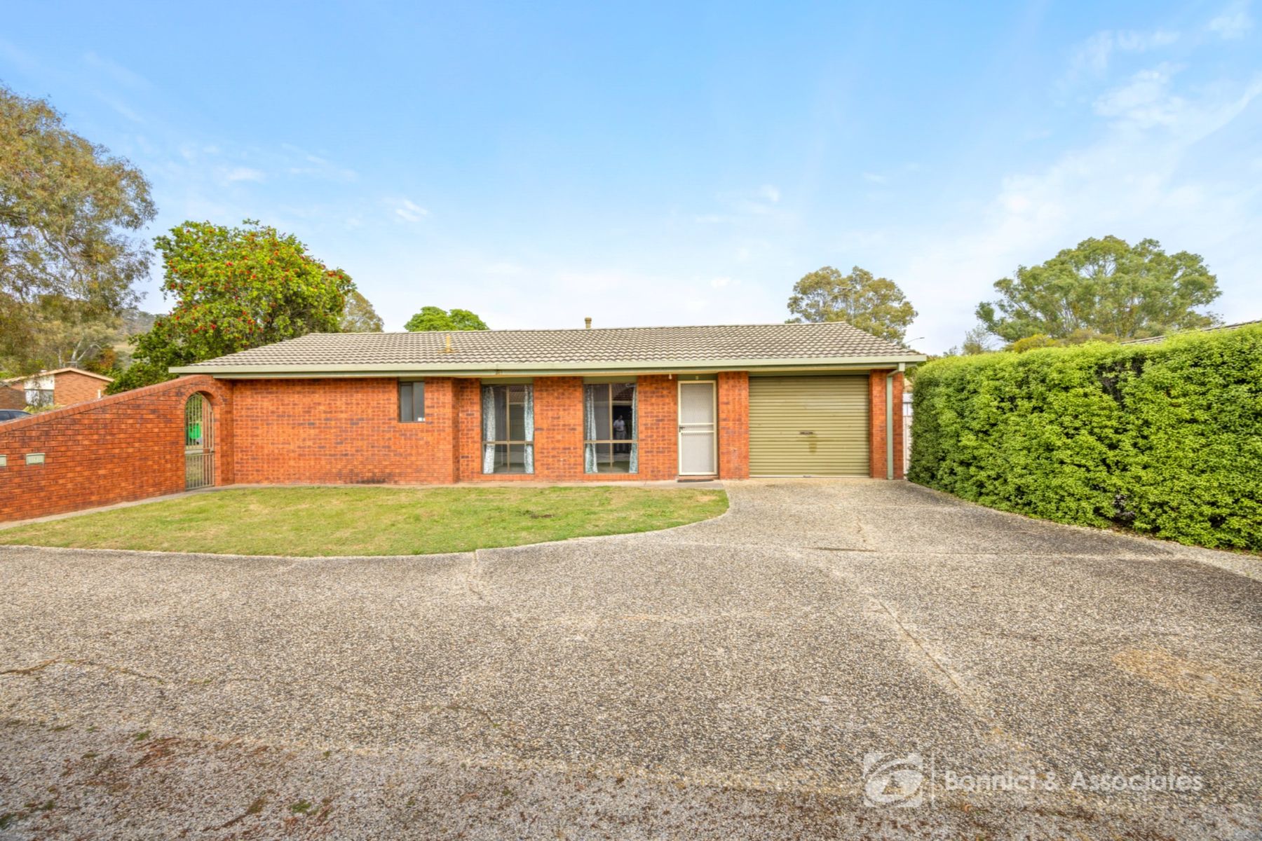 1/8 McEwen Crescent, West Wodonga VIC 3690, West Wodonga - Thumbnail 2