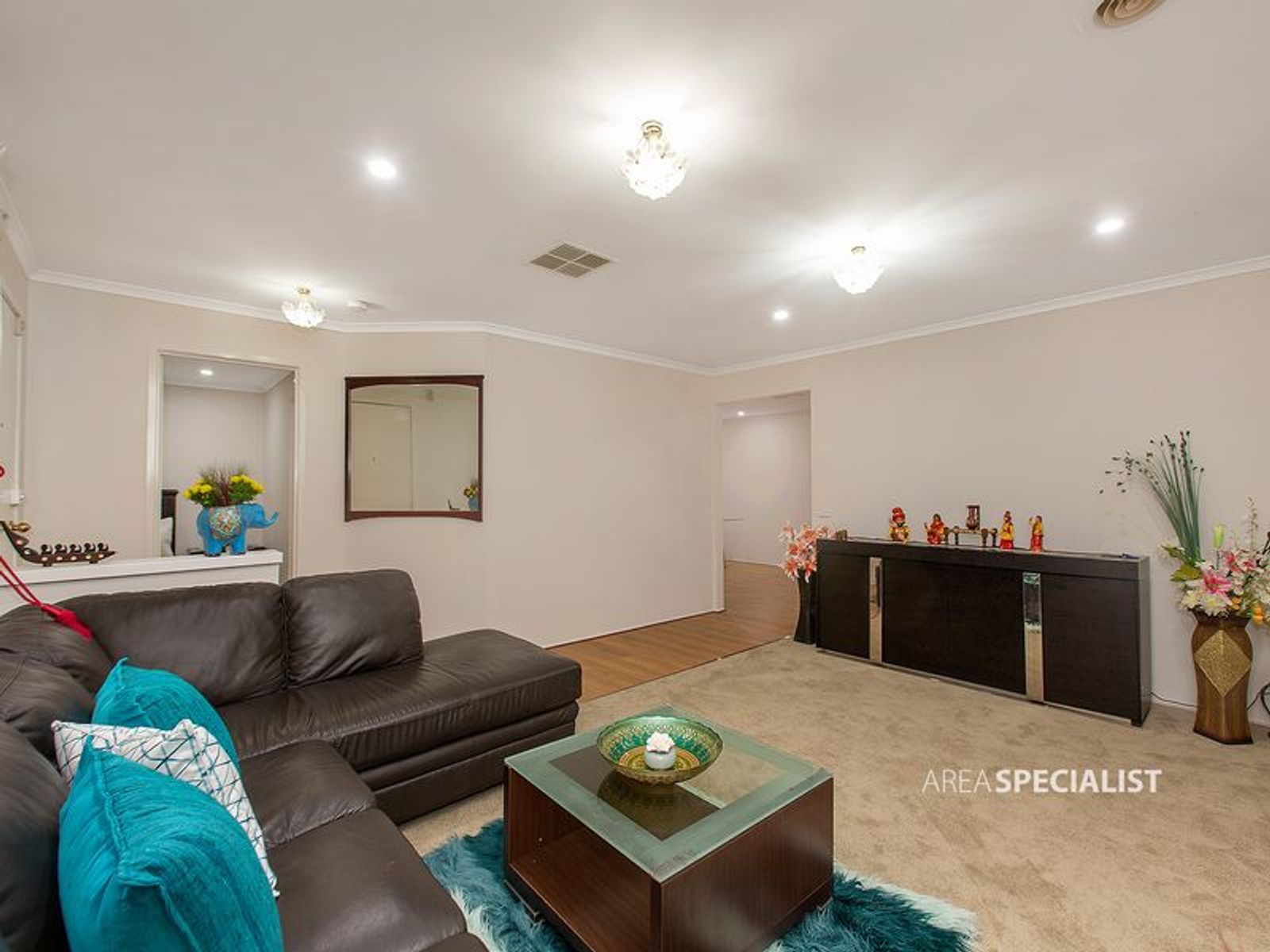 21 Scarborough Drive, Narre Warren South, VIC 3805, Narre Warren South - Thumbnail 3