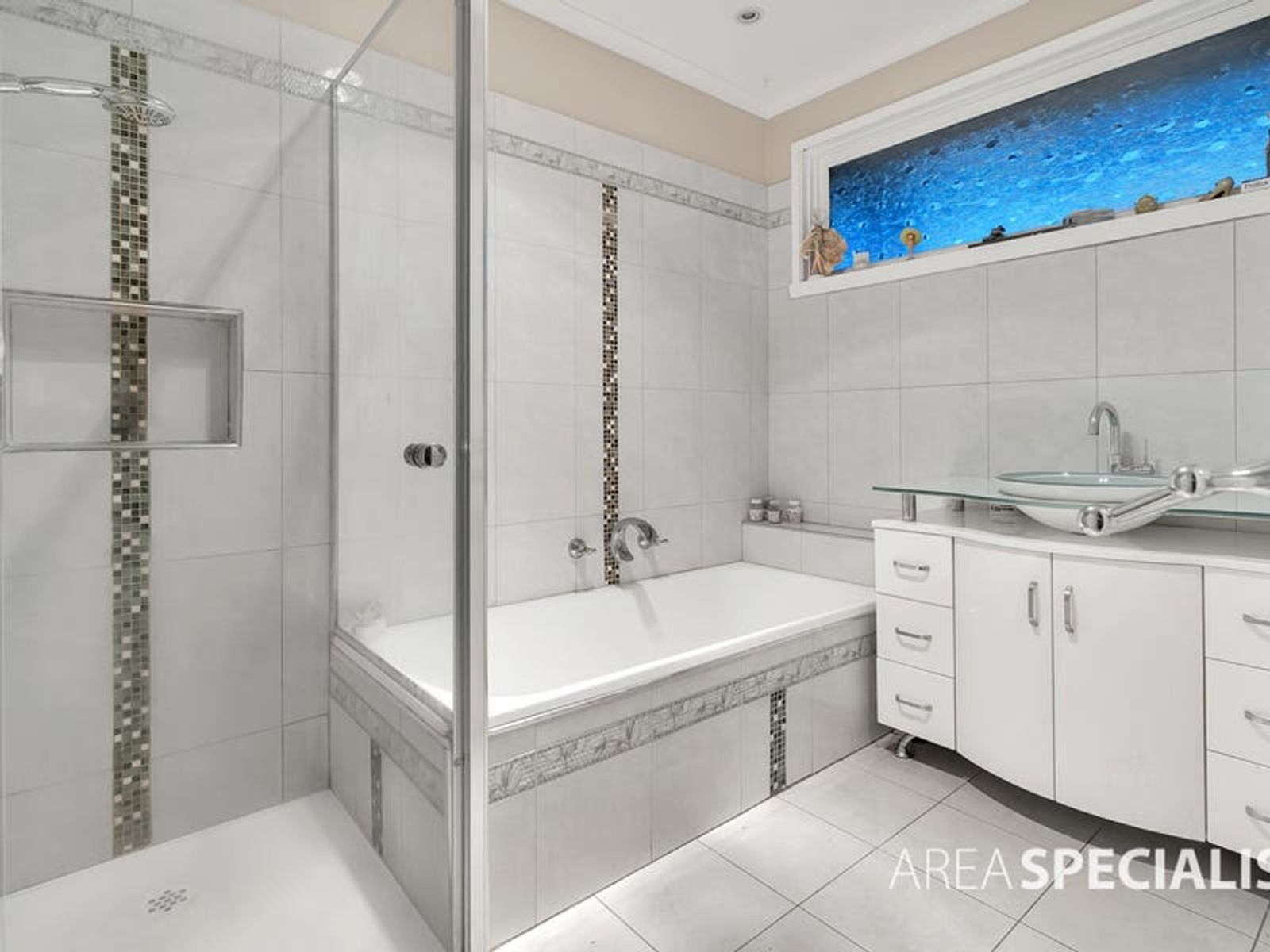 10 Ellaswood Court, Hampton Park, VIC 3976, Hampton Park - Thumbnail 7