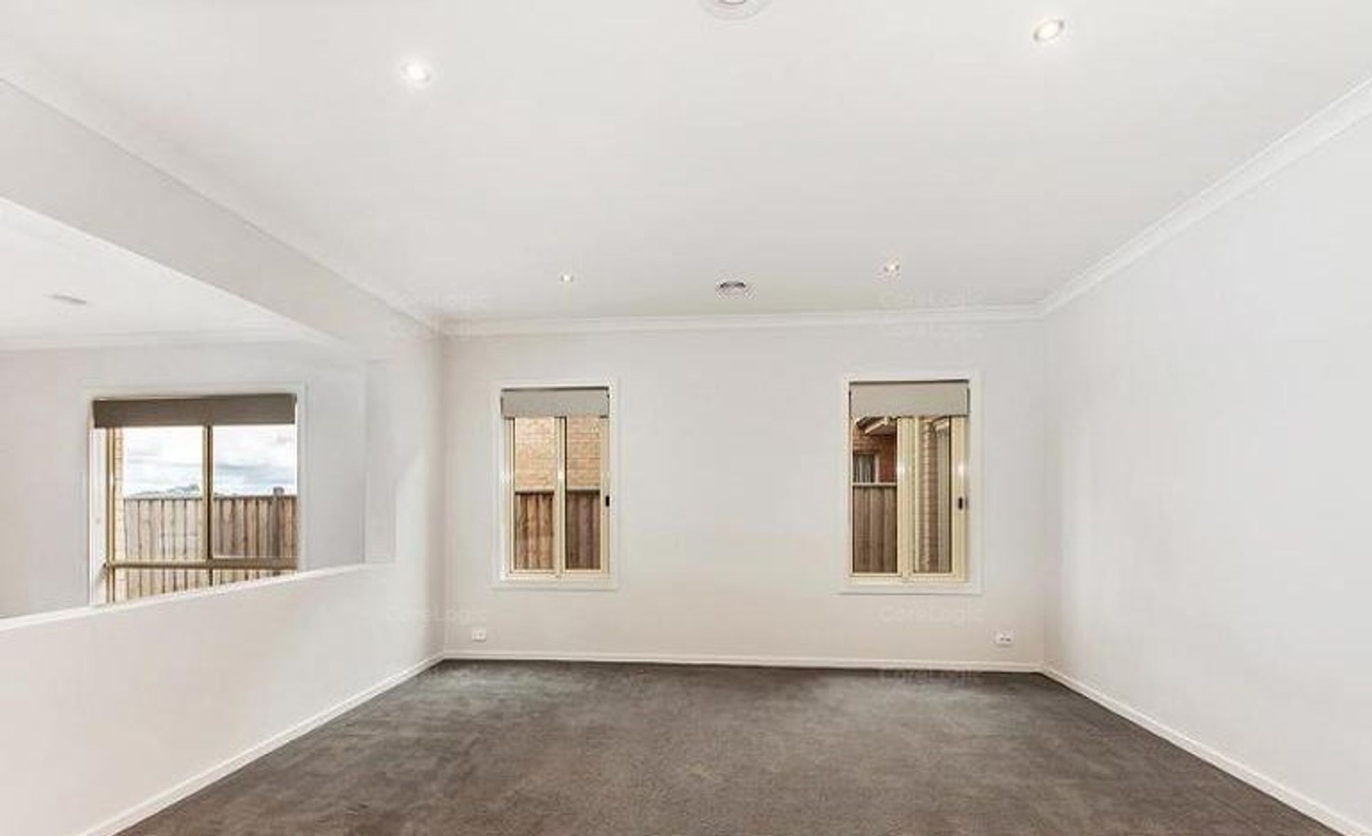 32 Sanctuary Lakes East Boulevard, Point Cook VIC 3030, Point Cook - Thumbnail 2