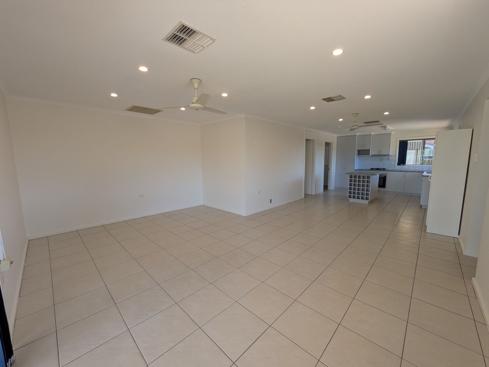 14 Zeil Street, Araluen NT 0870, Araluen - Thumbnail 2