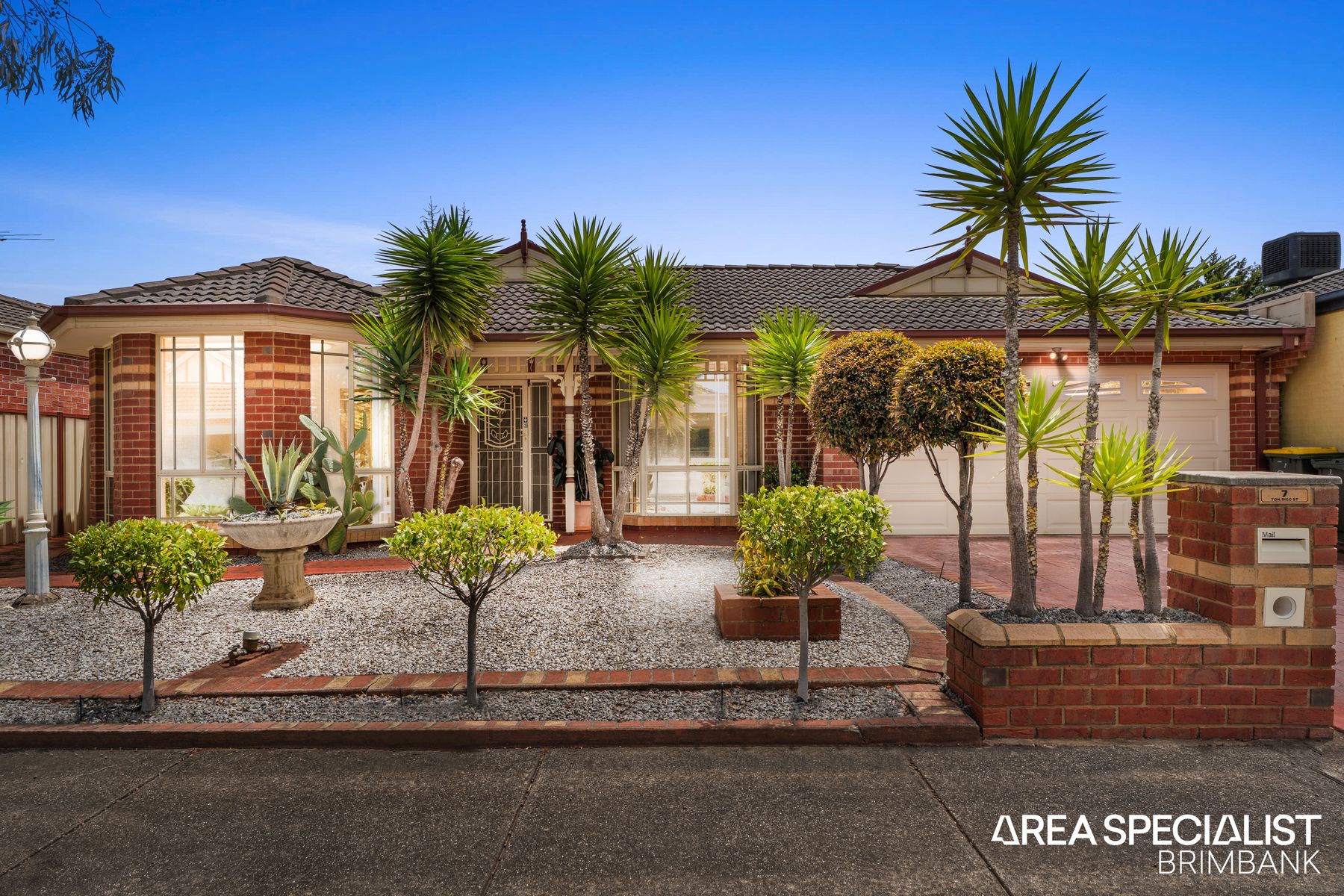 7 Tom Rigg Street, Cairnlea, VIC 3023, Cairnlea - Thumbnail 3