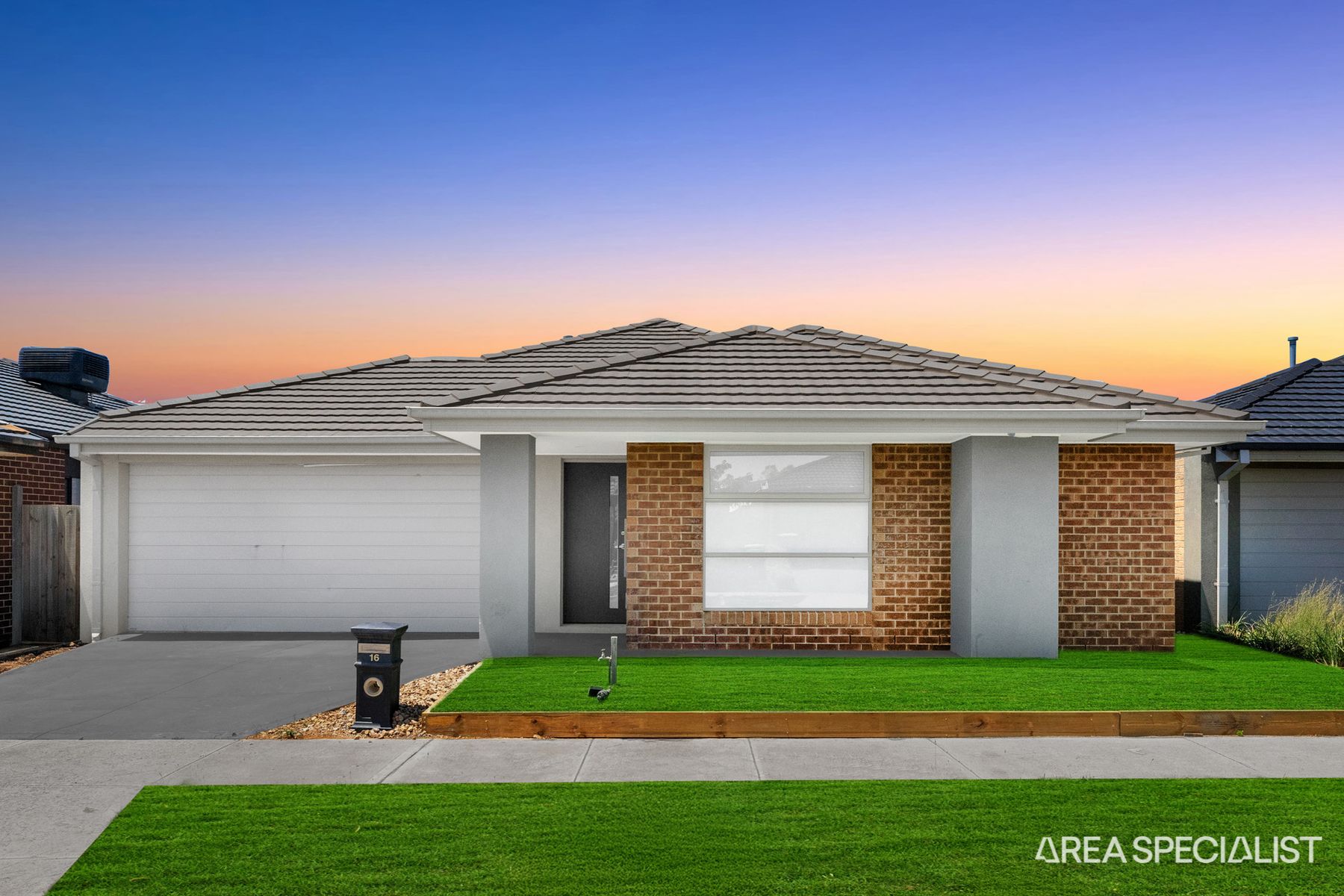 16 Houston Drive, Thornhill Park, VIC 3335, Thornhill Park - Thumbnail 2