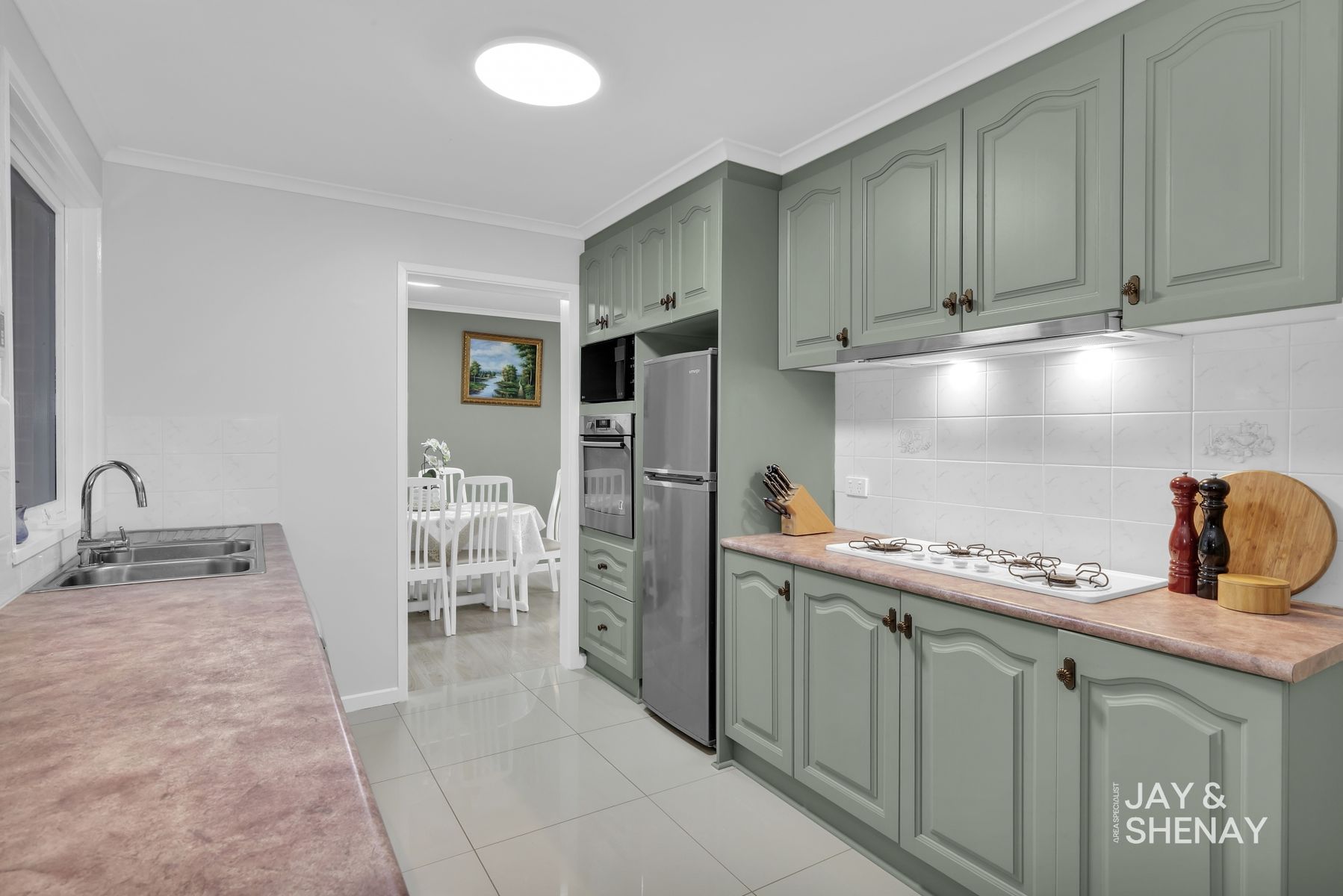 6 Robinvale Court, Endeavour Hills, VIC 3802, Endeavour Hills - Thumbnail 5