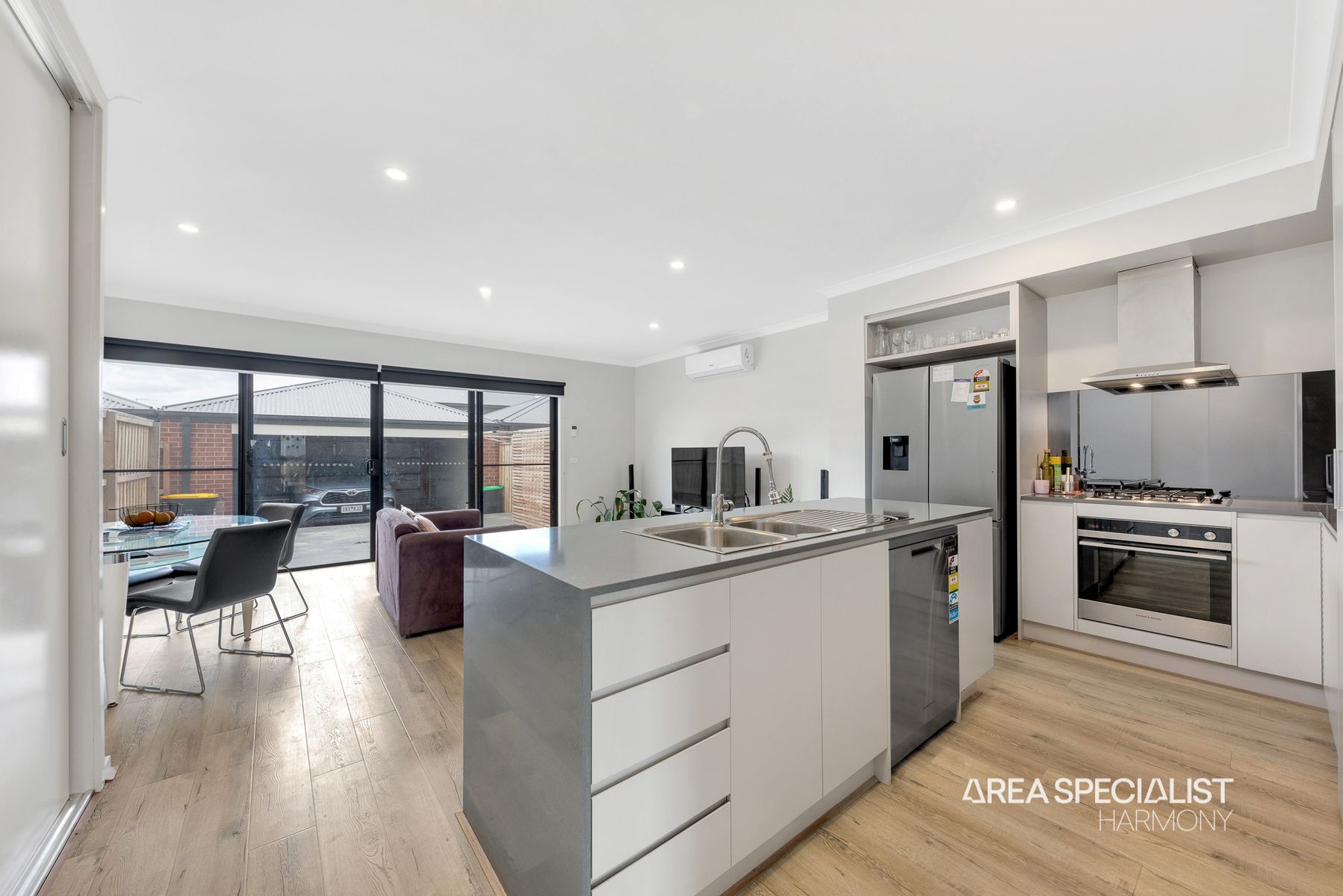 11 Hickling Lane, Deanside, VIC 3336, Deanside - Thumbnail 3