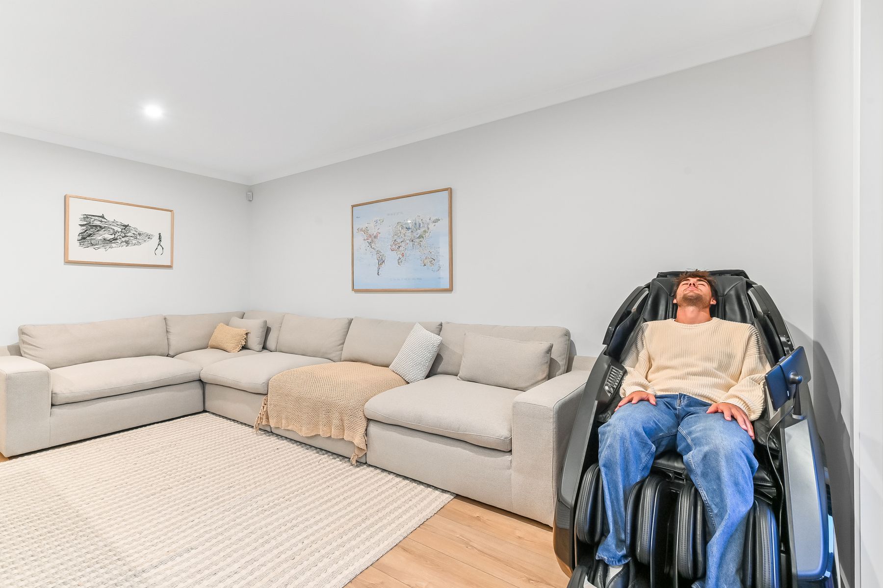 24 Beach Road, Rhyll, Rhyll - Thumbnail 4