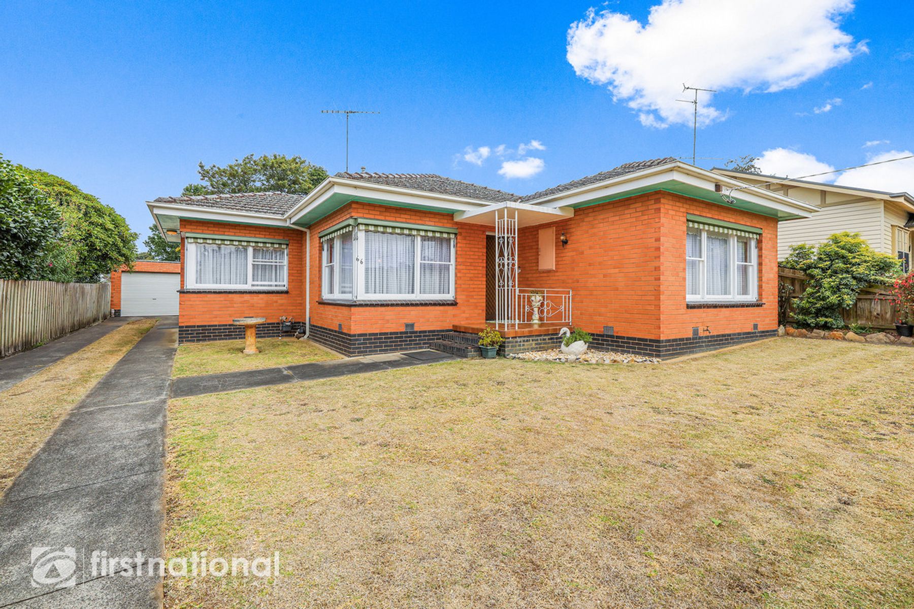 66 Clifford Street, Warragul, VIC 3820, Warragul - Thumbnail 2