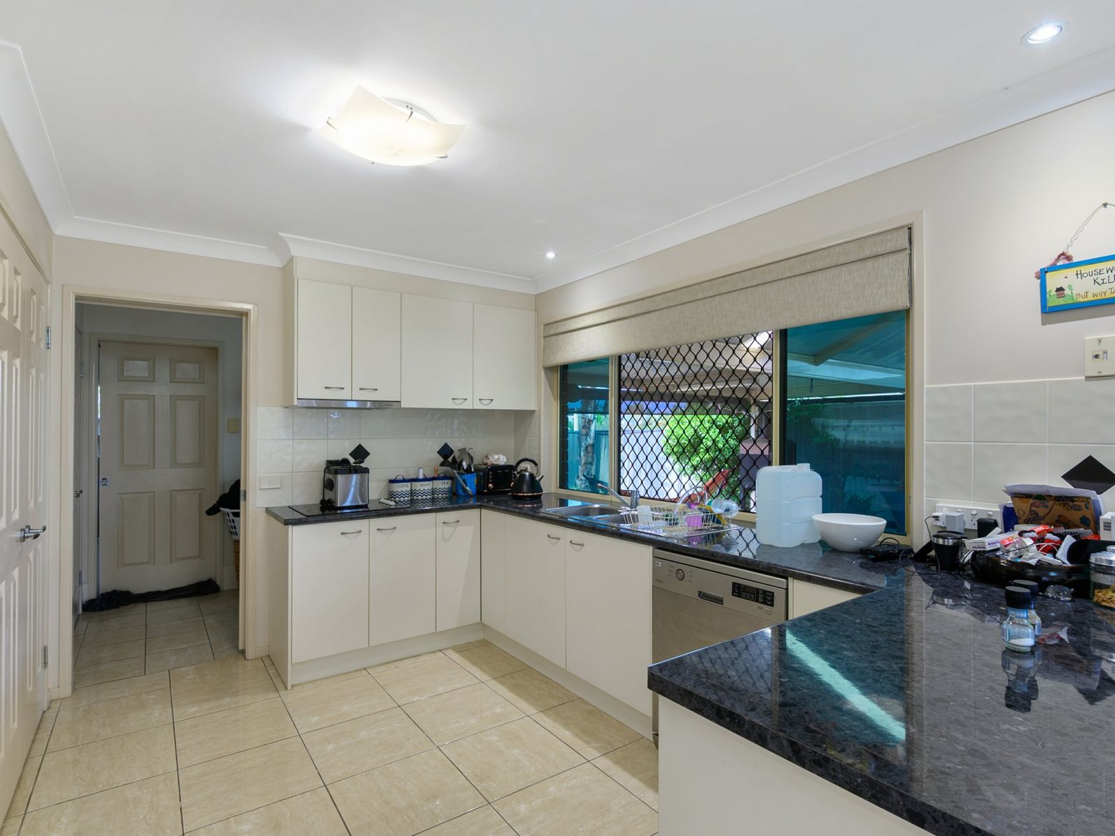 1 Charisma Court, Warwick - Thumbnail 7