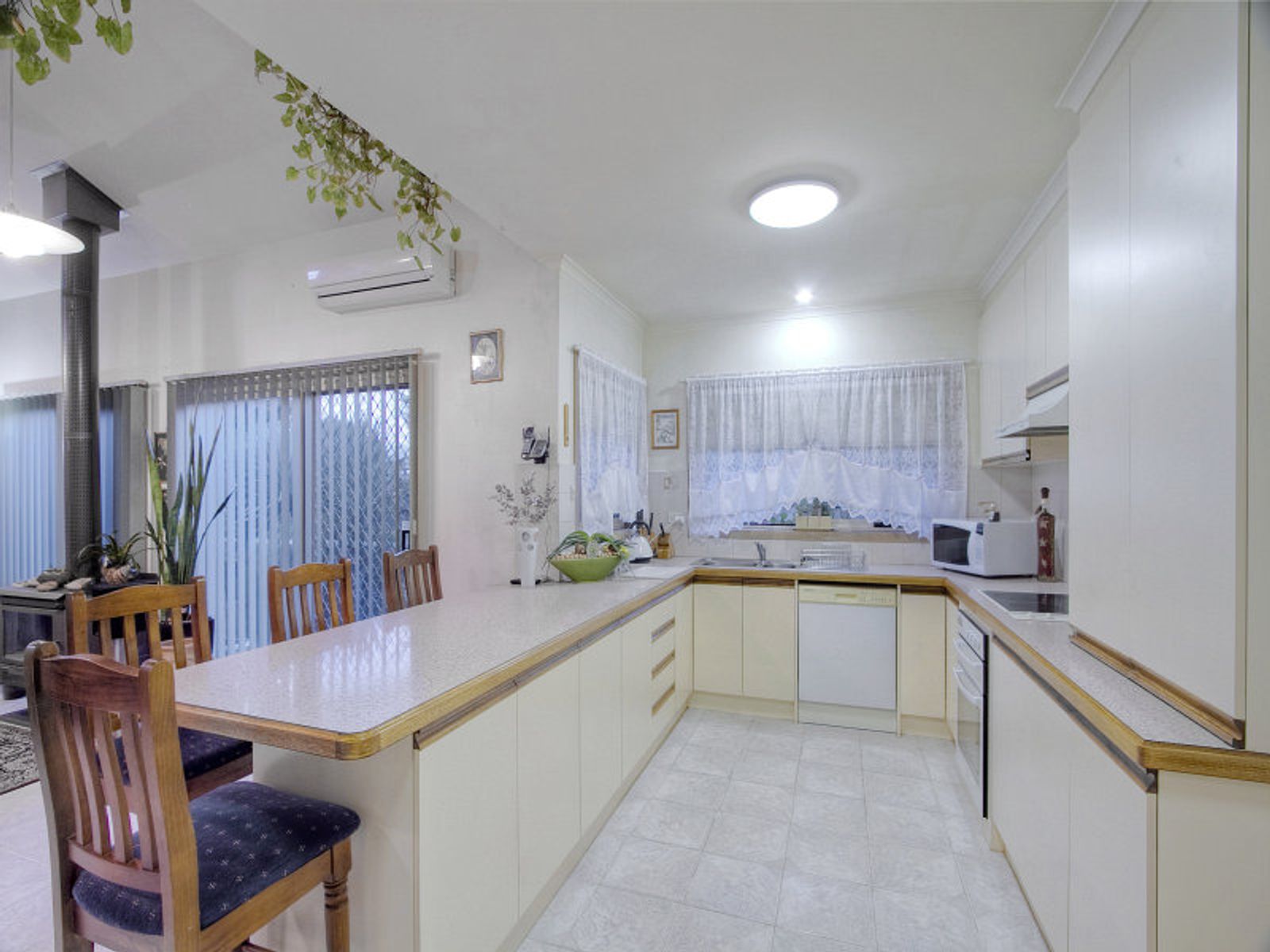 9 Derrick Close, Aspendale Gardens, VIC 3195, Aspendale Gardens - Thumbnail 2