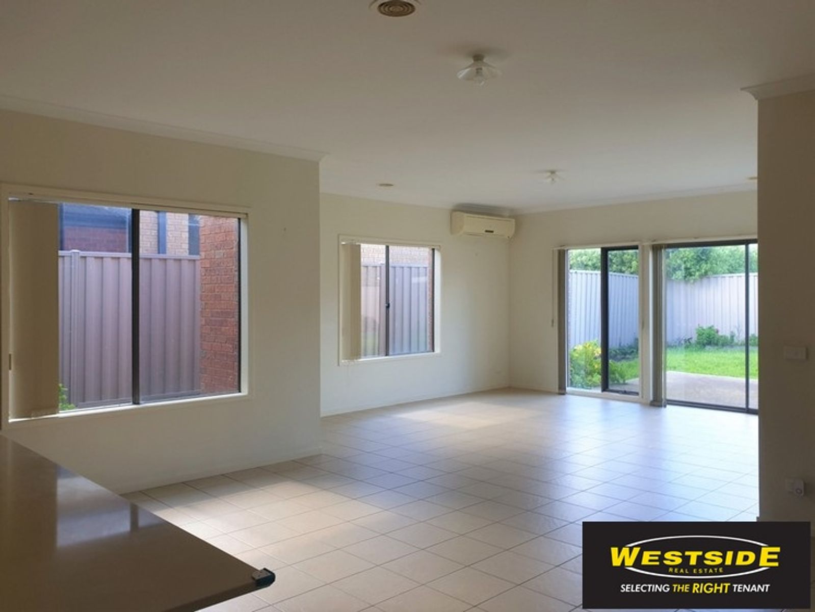 9 McCubbin Way, Caroline Springs VIC 3023, Caroline Springs - Thumbnail 3