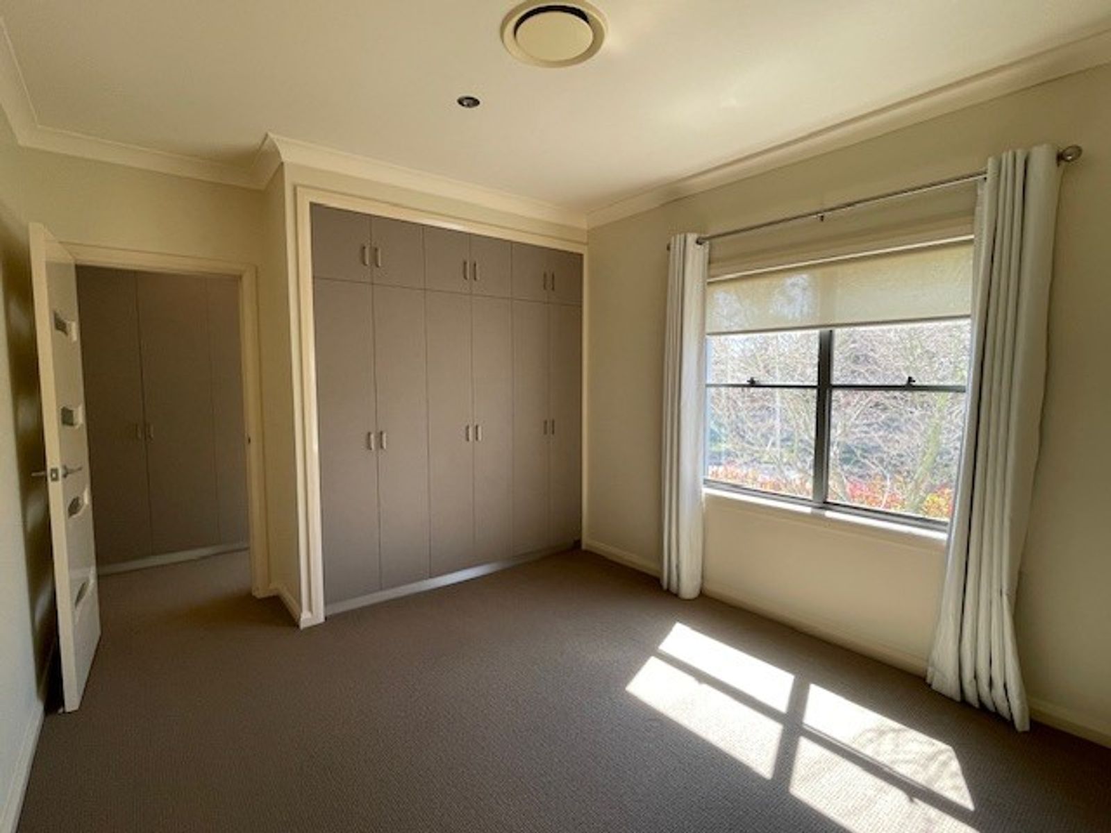 1/2 Illallangi Close, Armidale NSW 2350, Armidale - Thumbnail 5