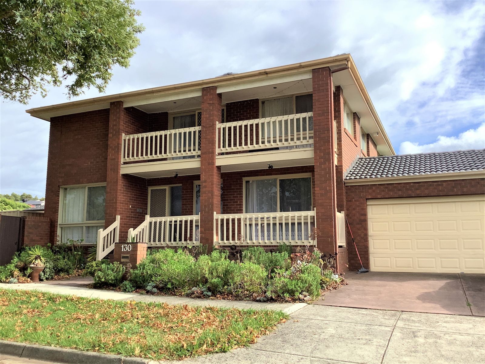 130 Cathies Lane, Wantirna South VIC 3152, Wantirna South - Thumbnail 2