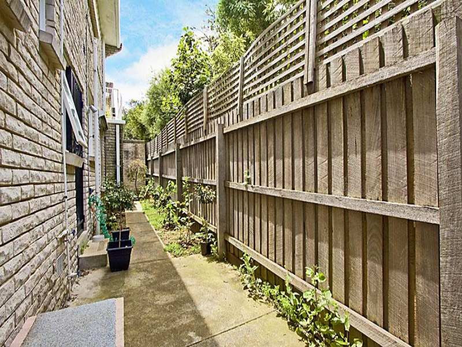 3/6 Riverview Road, Essendon - Thumbnail 6