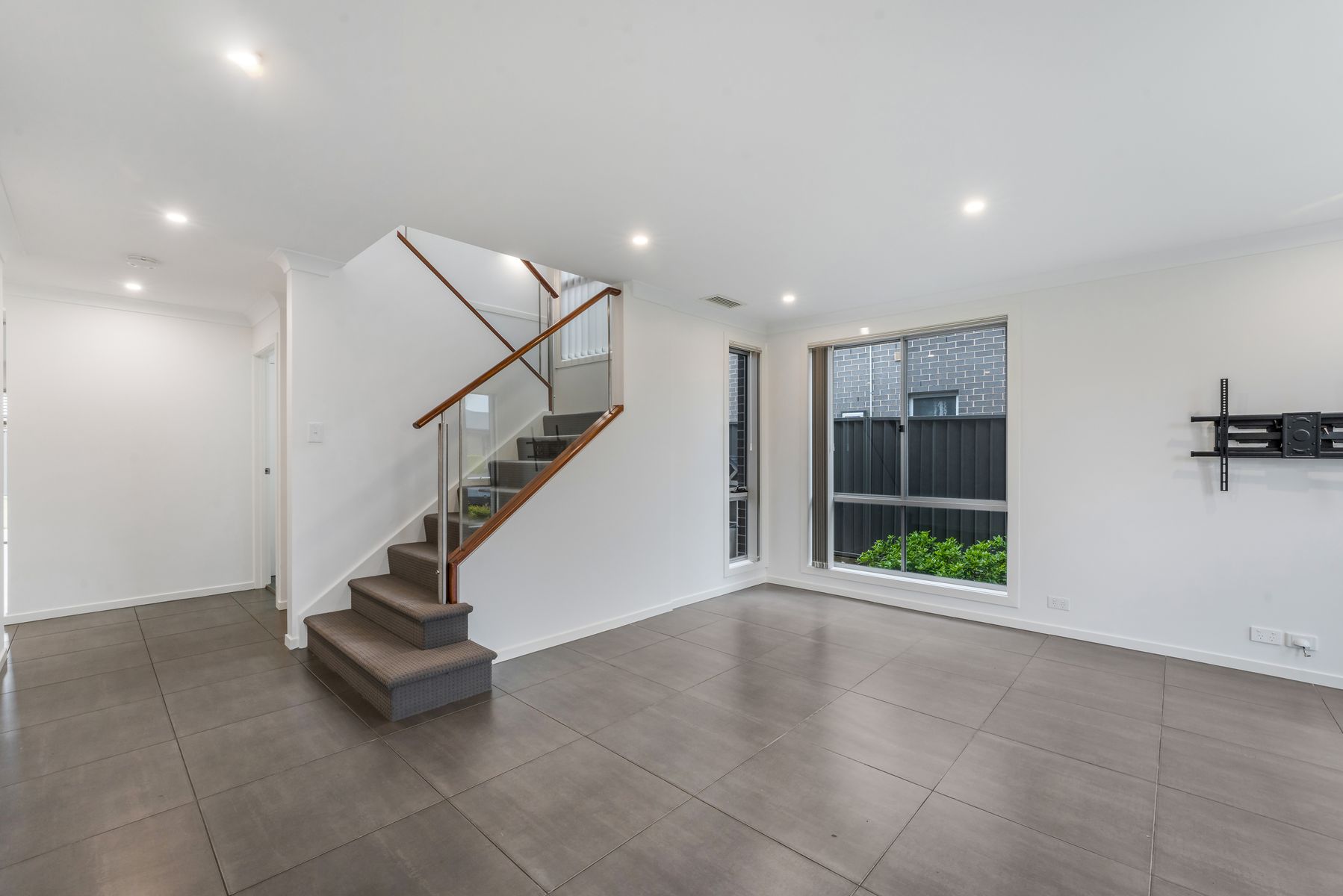 10 Gemini Street, Gregory Hills NSW 2557, Gregory Hills - Thumbnail 2