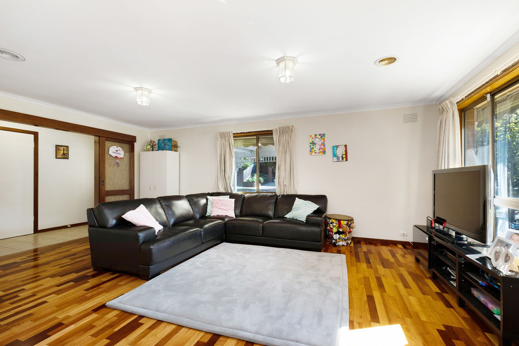 132 Haverbrack Drive, Mulgrave, VIC 3170, Mulgrave - Thumbnail 2