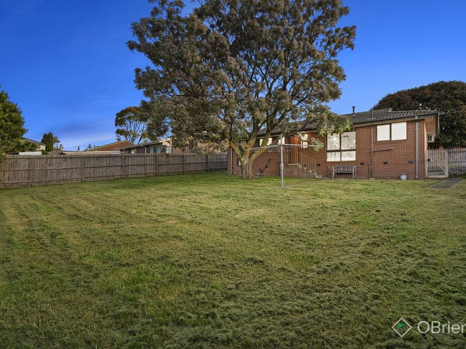 1 Monteith Crescent, Endeavour Hills, VIC 3802, Endeavour Hills - Thumbnail 8