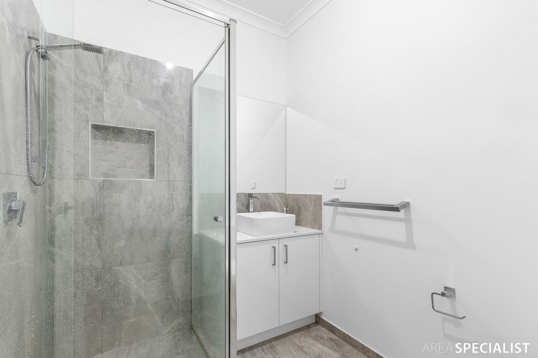 49 Wagner Drive, Werribee, VIC 3030, Werribee - Thumbnail 5