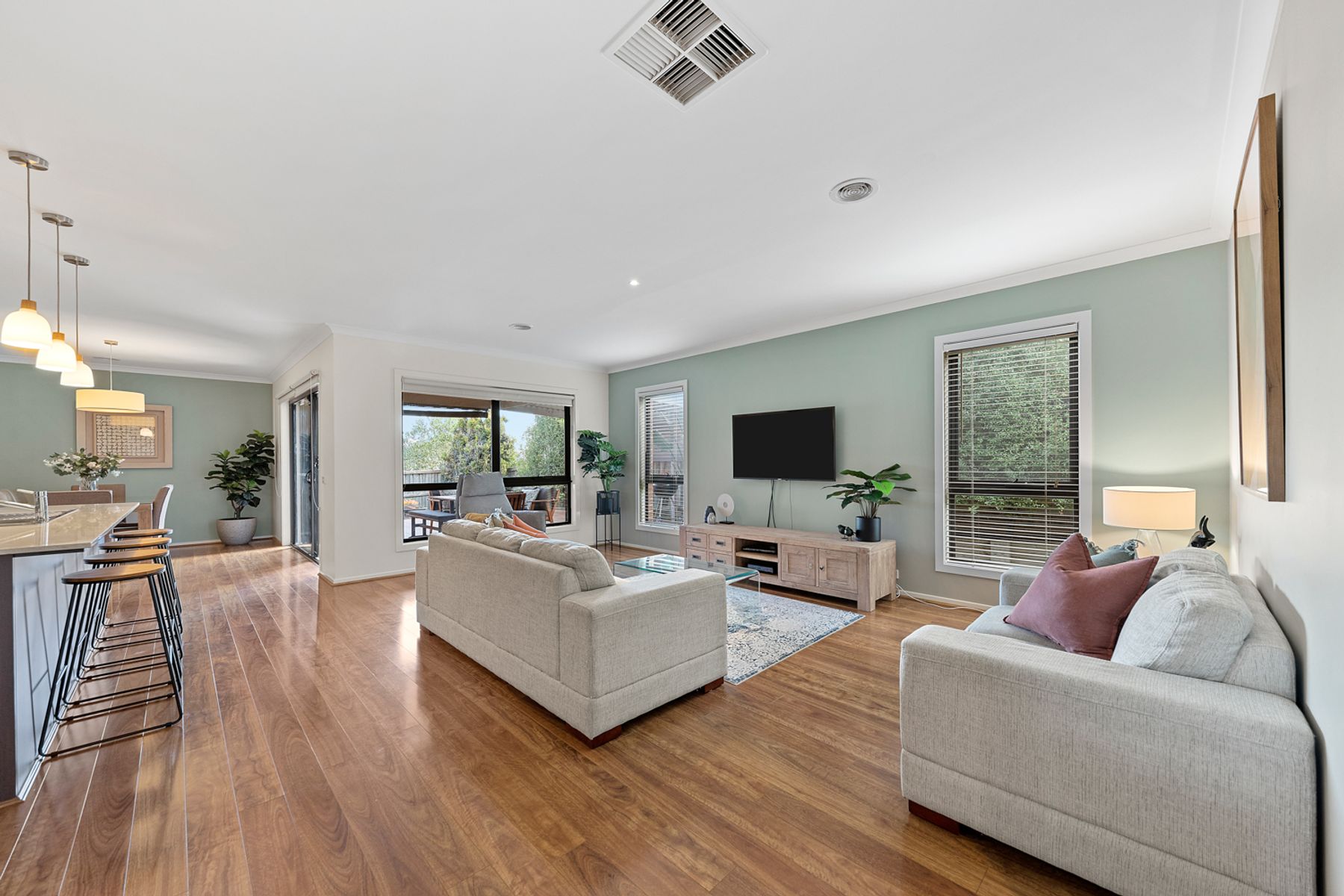 69 Harrison Way, Pakenham, VIC 3810, Pakenham - Thumbnail 4
