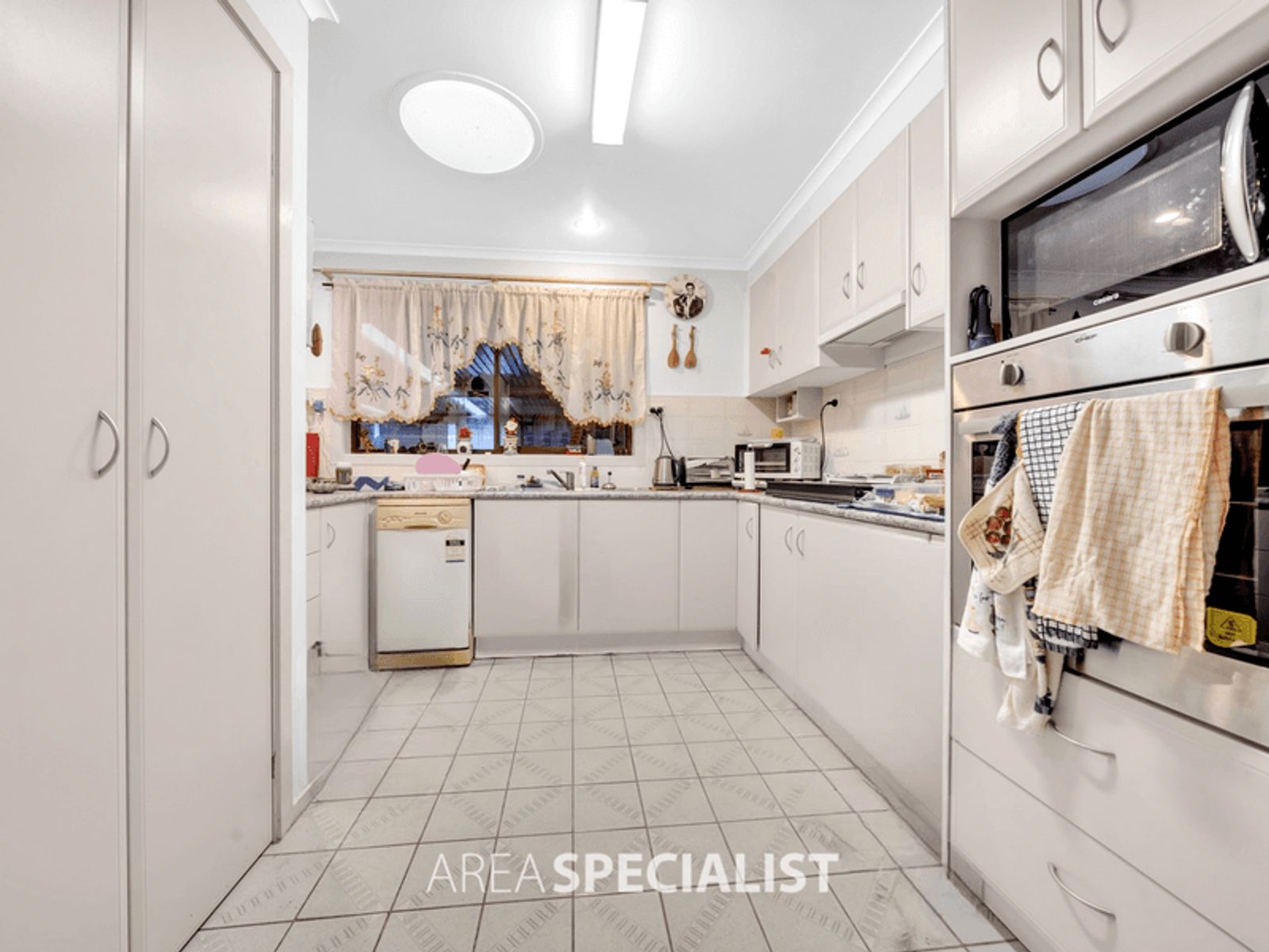 18 Eva Court, Hallam, VIC 3803, Hallam - Thumbnail 4