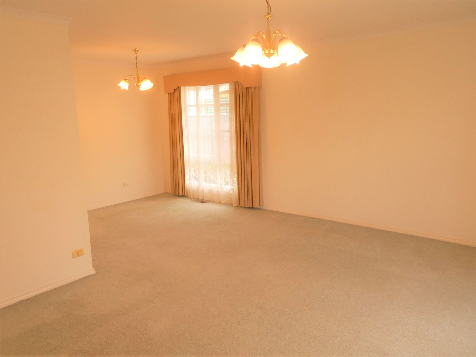 10 The Ridge, Knoxfield VIC 3180, Knoxfield - Thumbnail 5