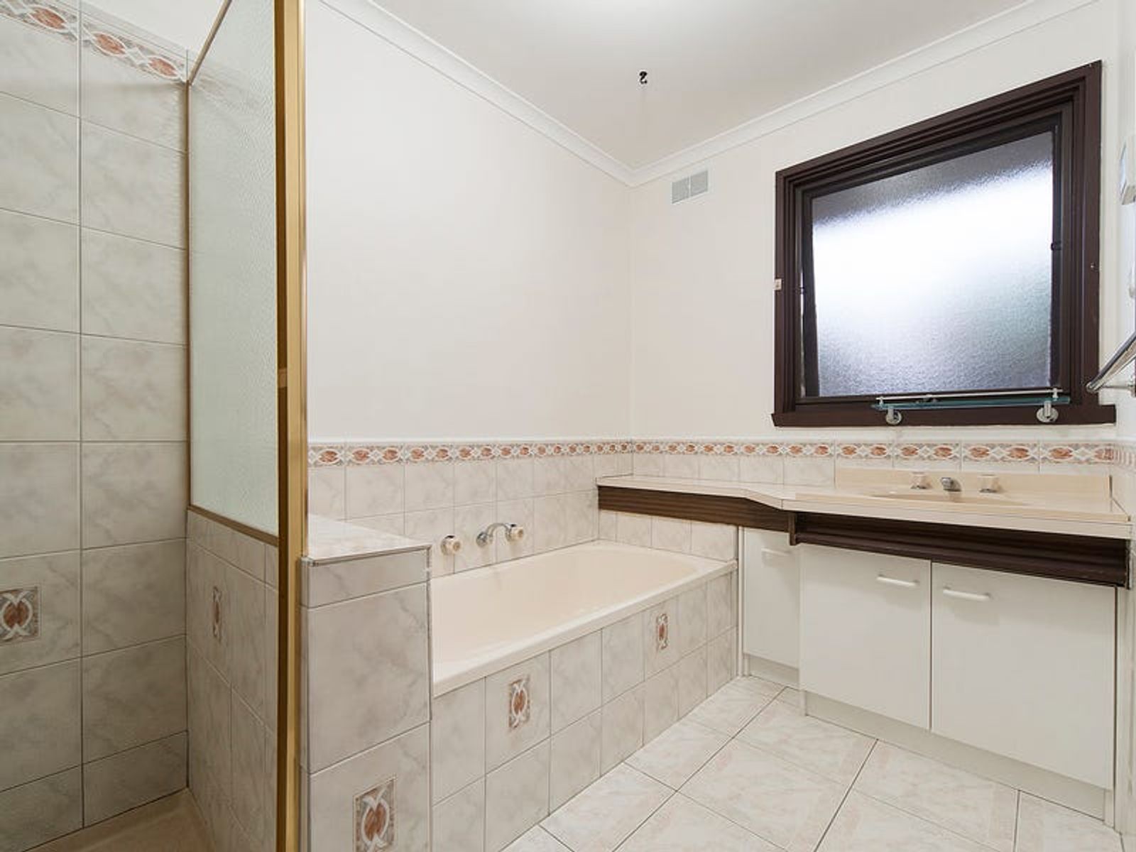 11 Isaac Smith Crescent, Endeavour Hills, VIC 3802, Endeavour Hills - Thumbnail 7