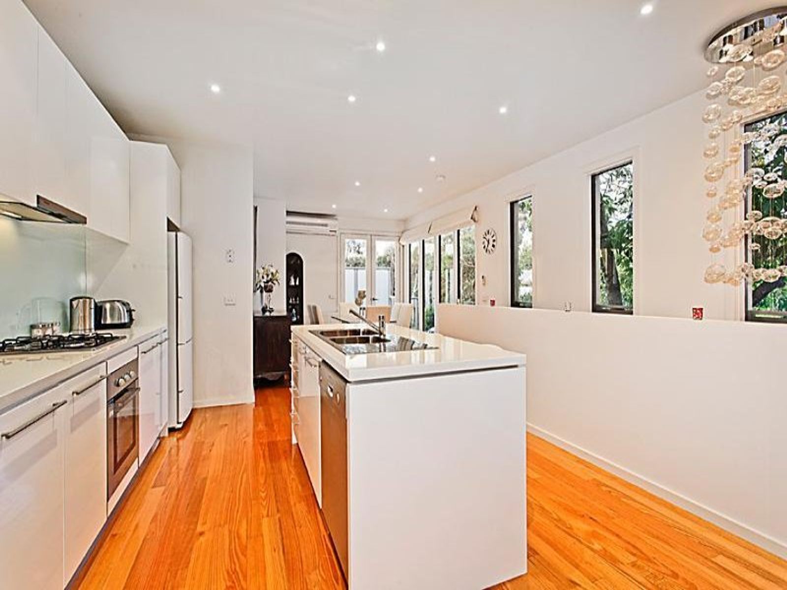 41 Railway Place West, Flemington - Thumbnail 4