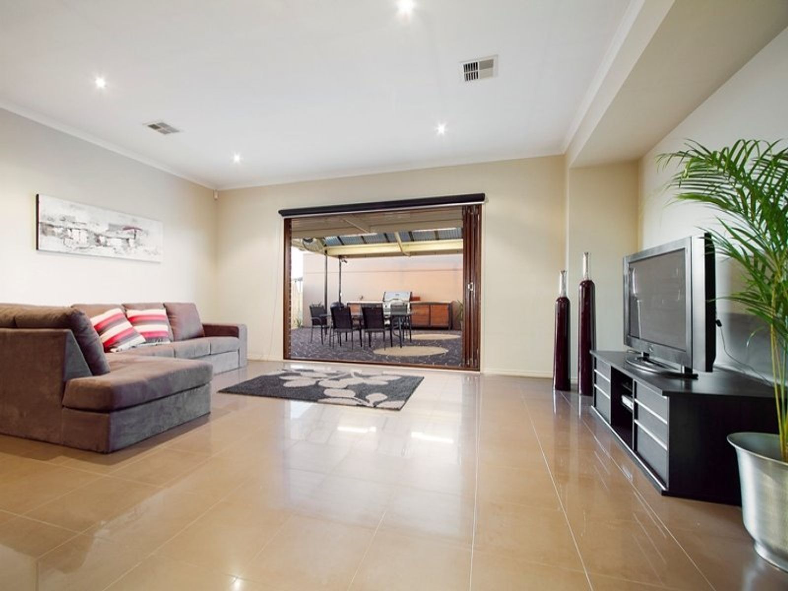 18, Keysborough - Thumbnail 6