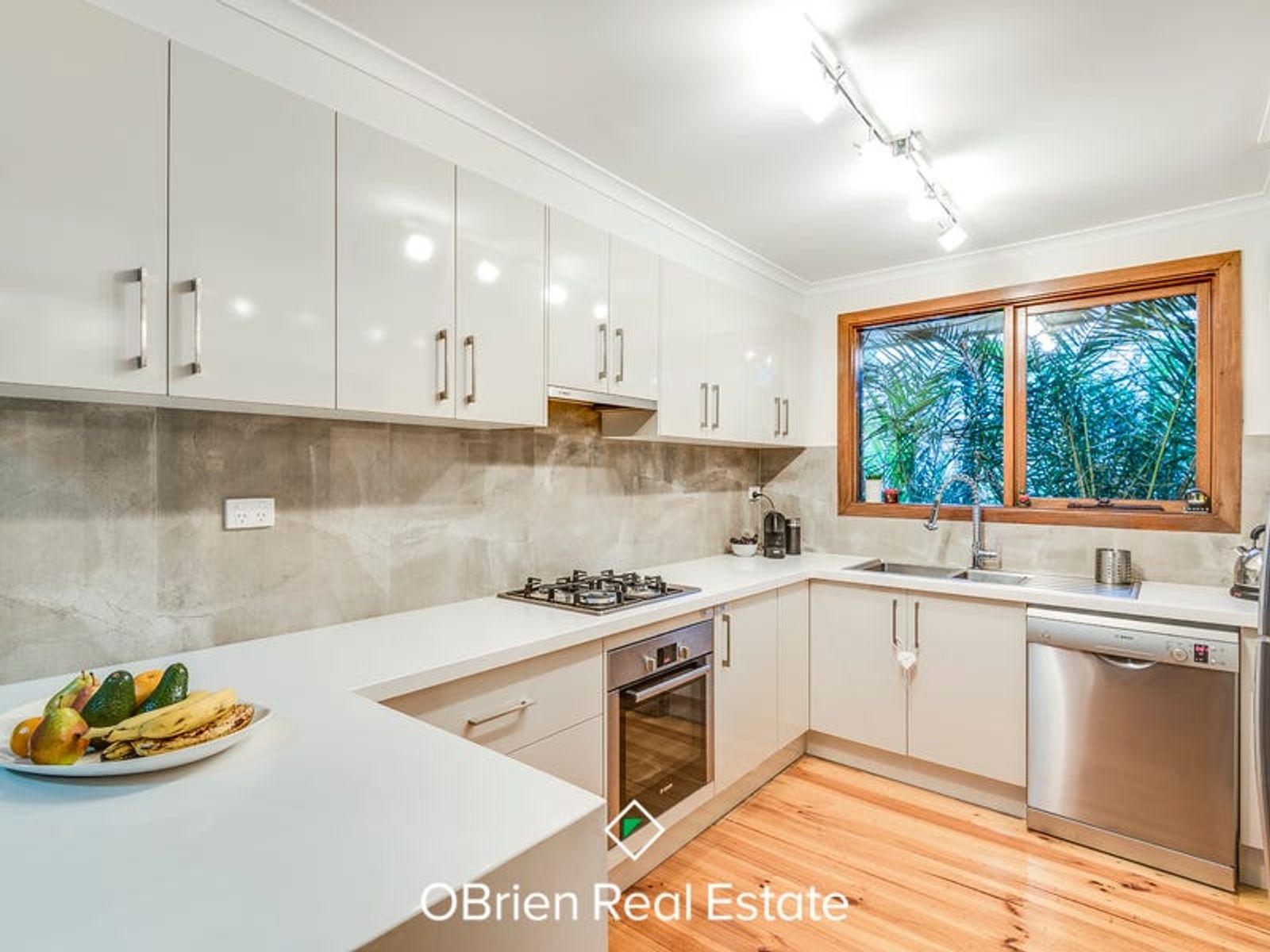 46 Denton Drive, Endeavour Hills, VIC 3802, Endeavour Hills - Thumbnail 2
