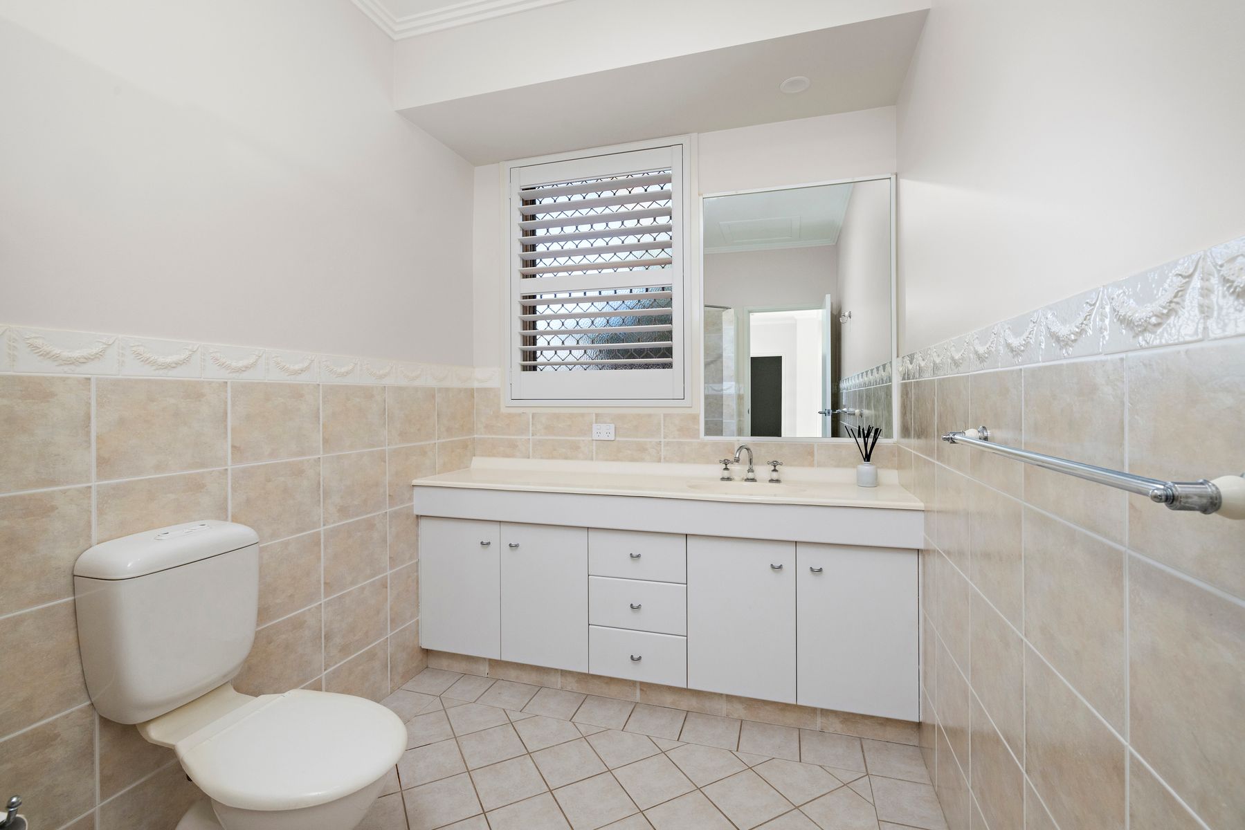 25 Plymouth Court, Raby Bay QLD 4163, Cleveland - Thumbnail 8
