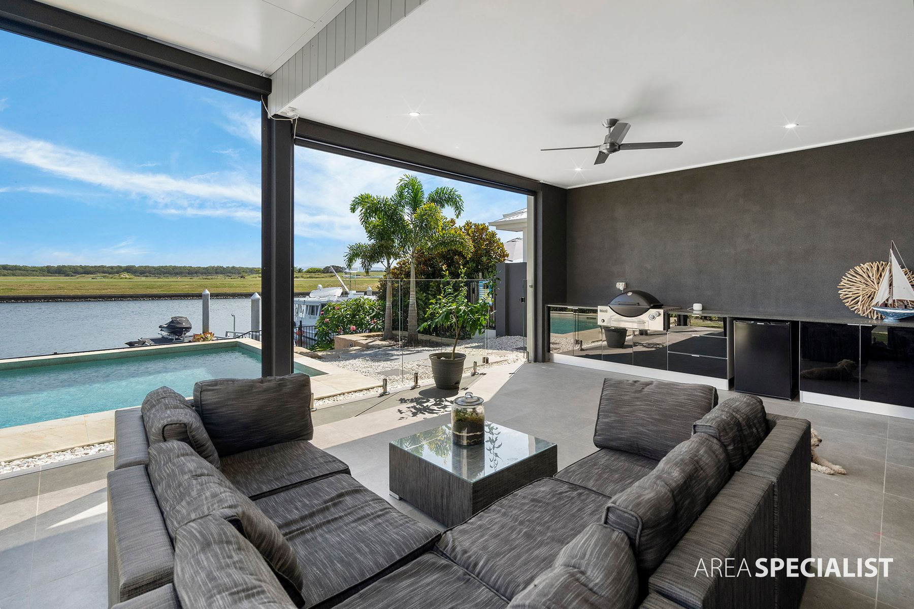 17 Paradise Parade, Jacobs Well, QLD 4208, Jacobs Well - Thumbnail 6