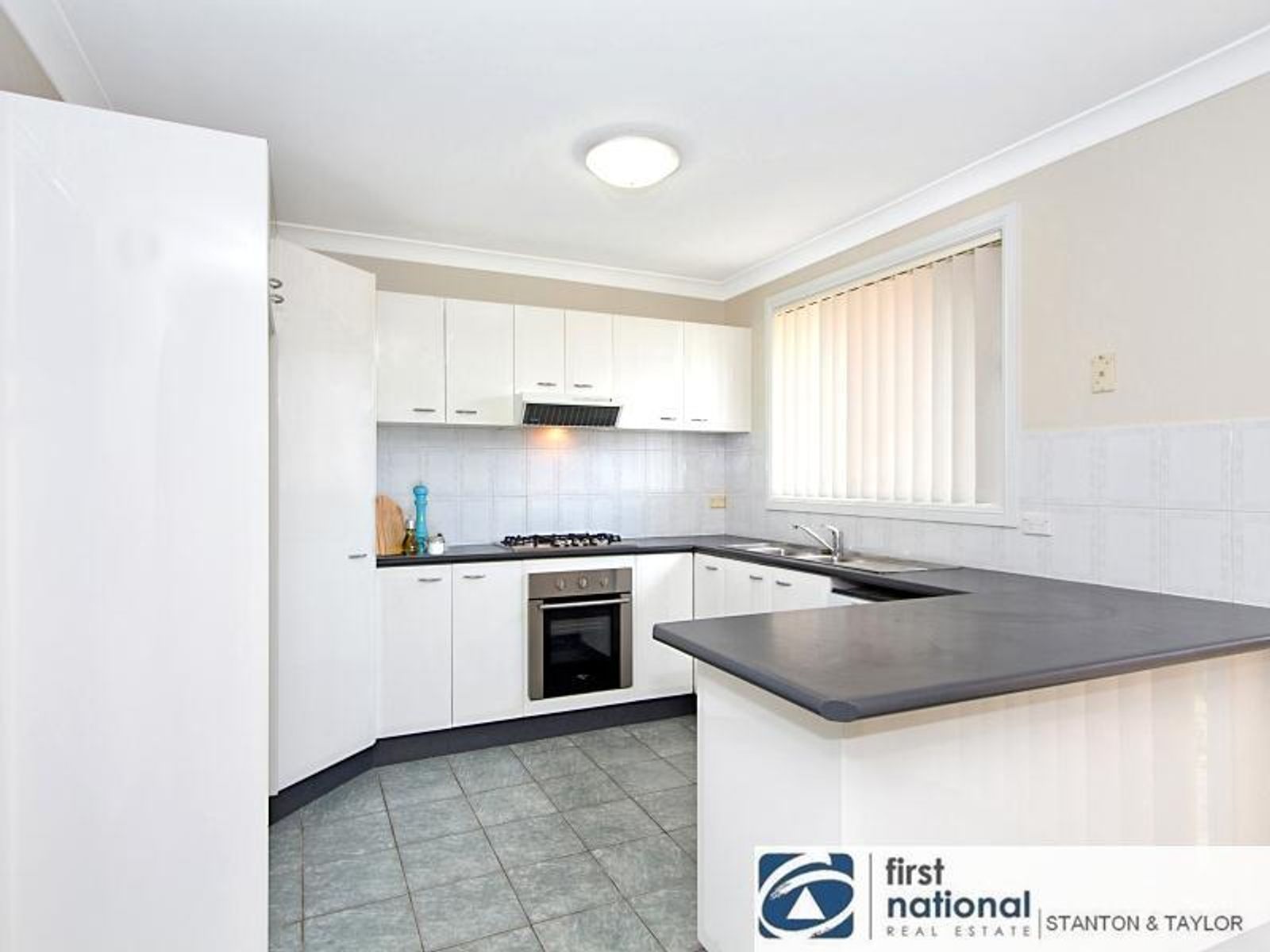 1/39 Regentville Road, Glenmore Park - Thumbnail 8
