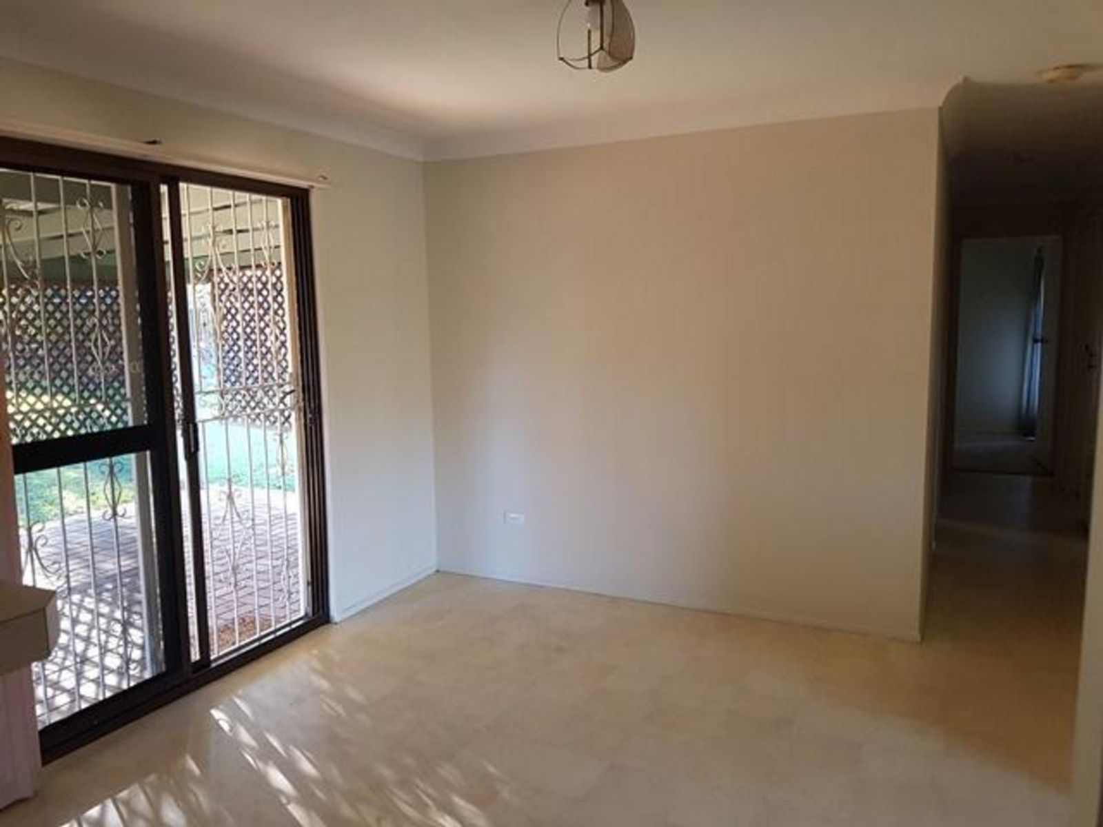 91 Peverell Street, Hillcrest QLD 4118, Hillcrest - Thumbnail 3
