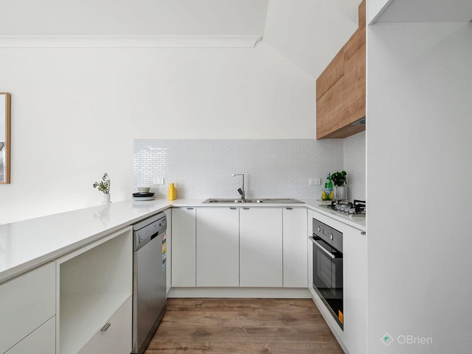 2B Crossdale Rise, Endeavour Hills, VIC 3802, Endeavour Hills - Thumbnail 3