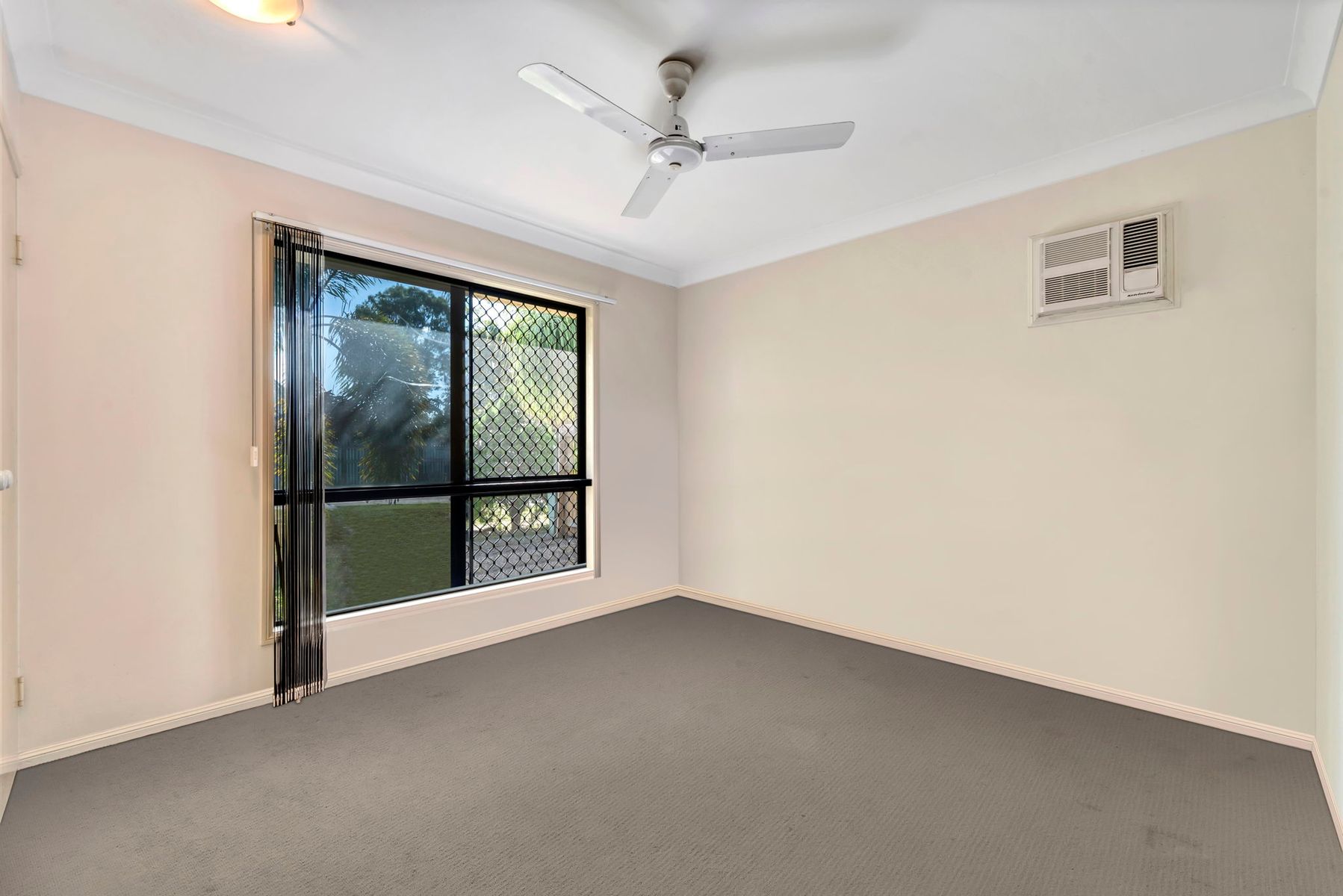 32 Elton Drive, Kelso, QLD 4815, Kelso - Thumbnail 6
