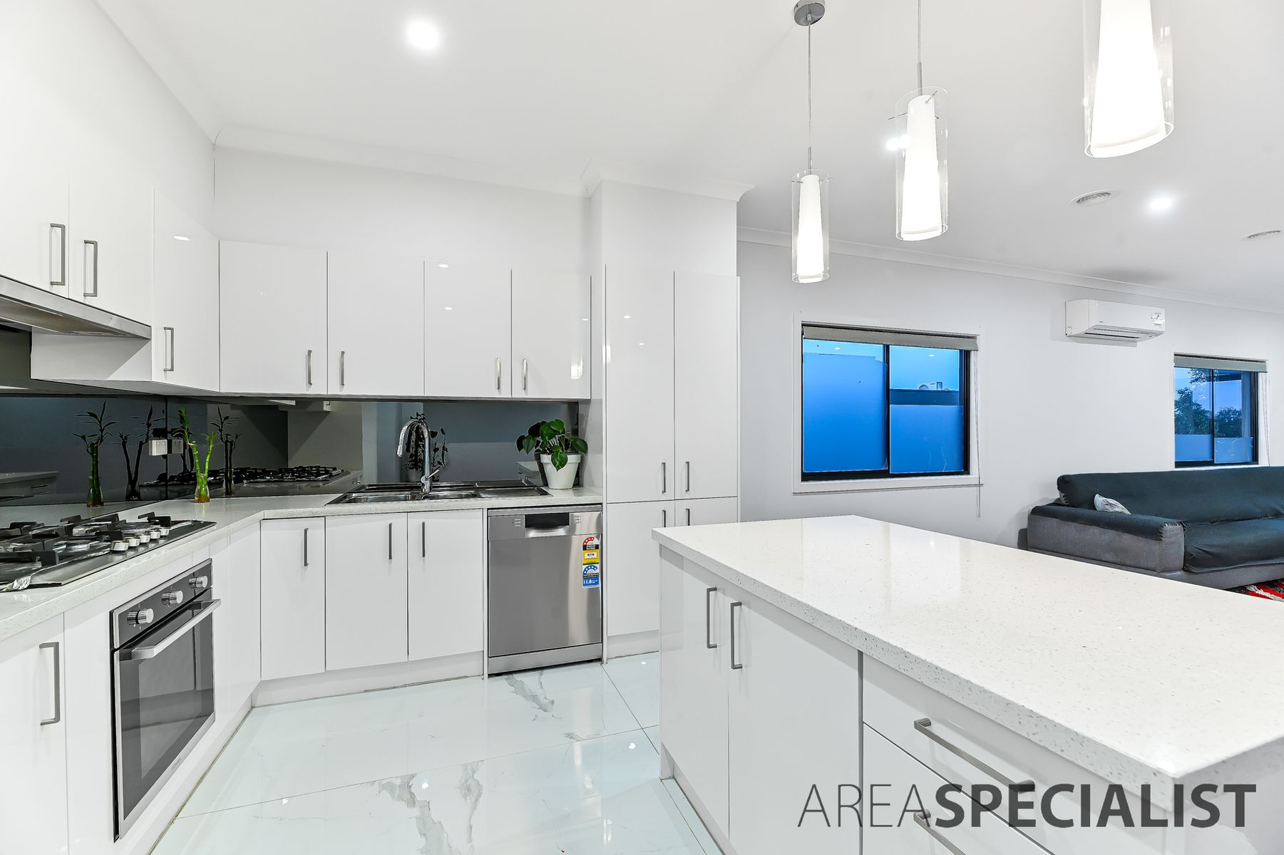 11 Fergus Lane, Cranbourne West, VIC 3977, Cranbourne West - Thumbnail 8