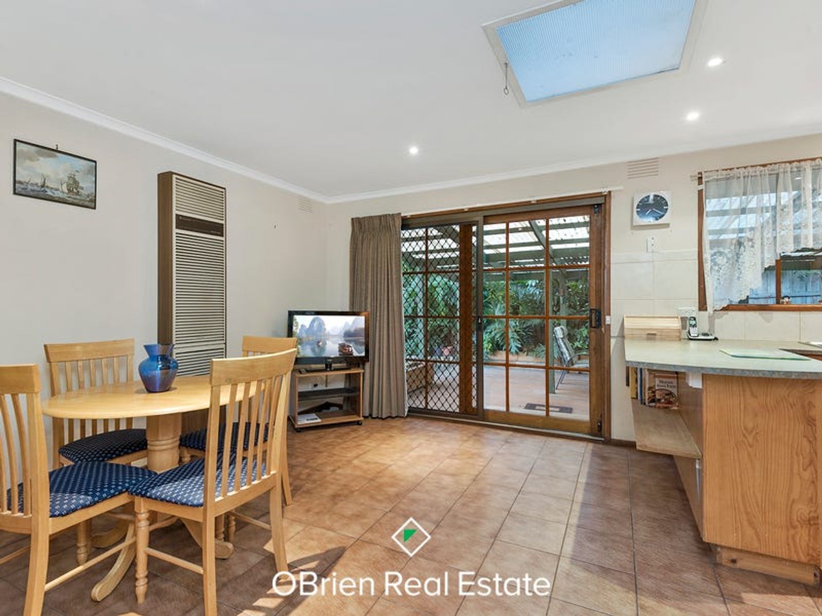 7 Doyle Place, Endeavour Hills, VIC 3802, Endeavour Hills - Thumbnail 4