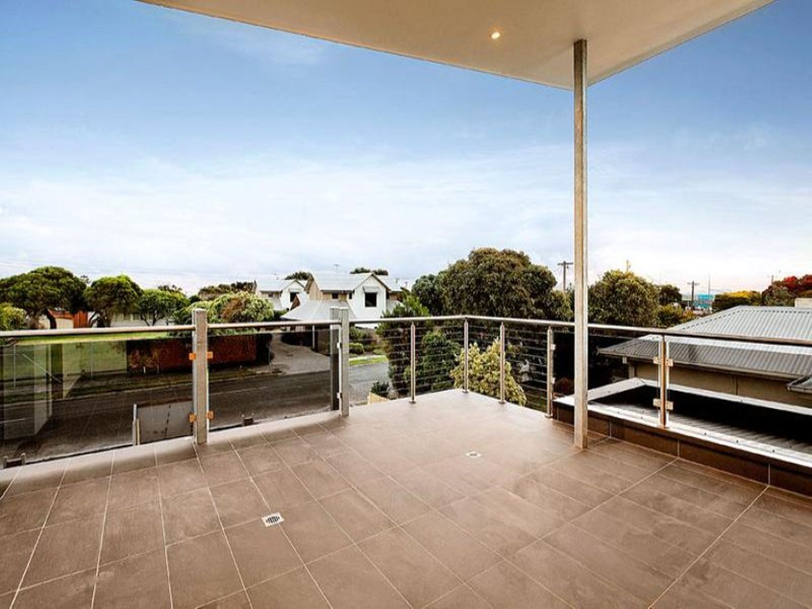 105A The Parade, Ocean Grove - Thumbnail 2