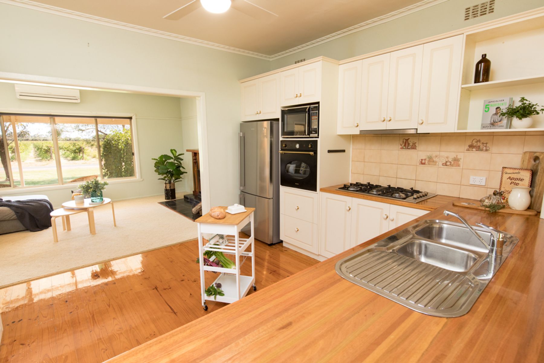 181 First Street, Nichols Point - Thumbnail 2