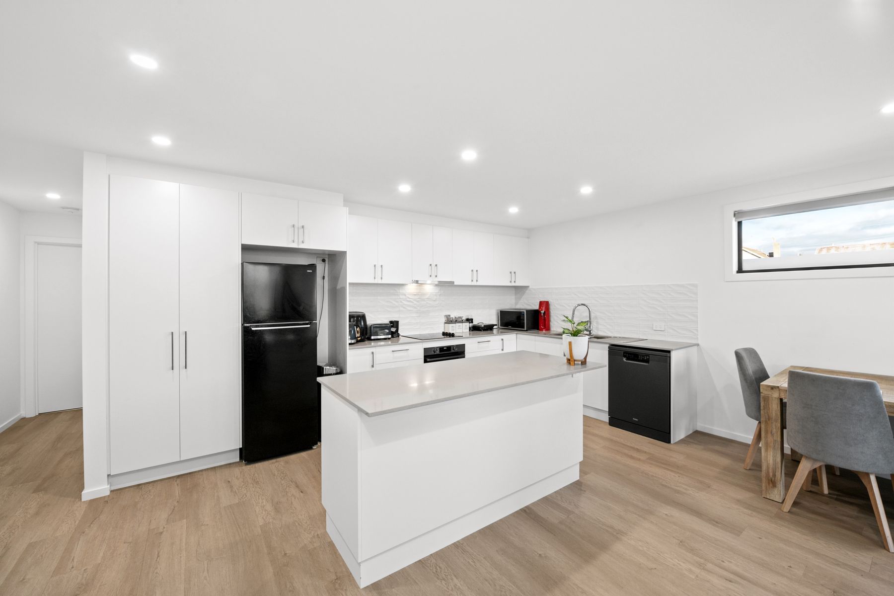 6 Robshaw Street, Ironbark VIC 3550, Ironbark - Thumbnail 2