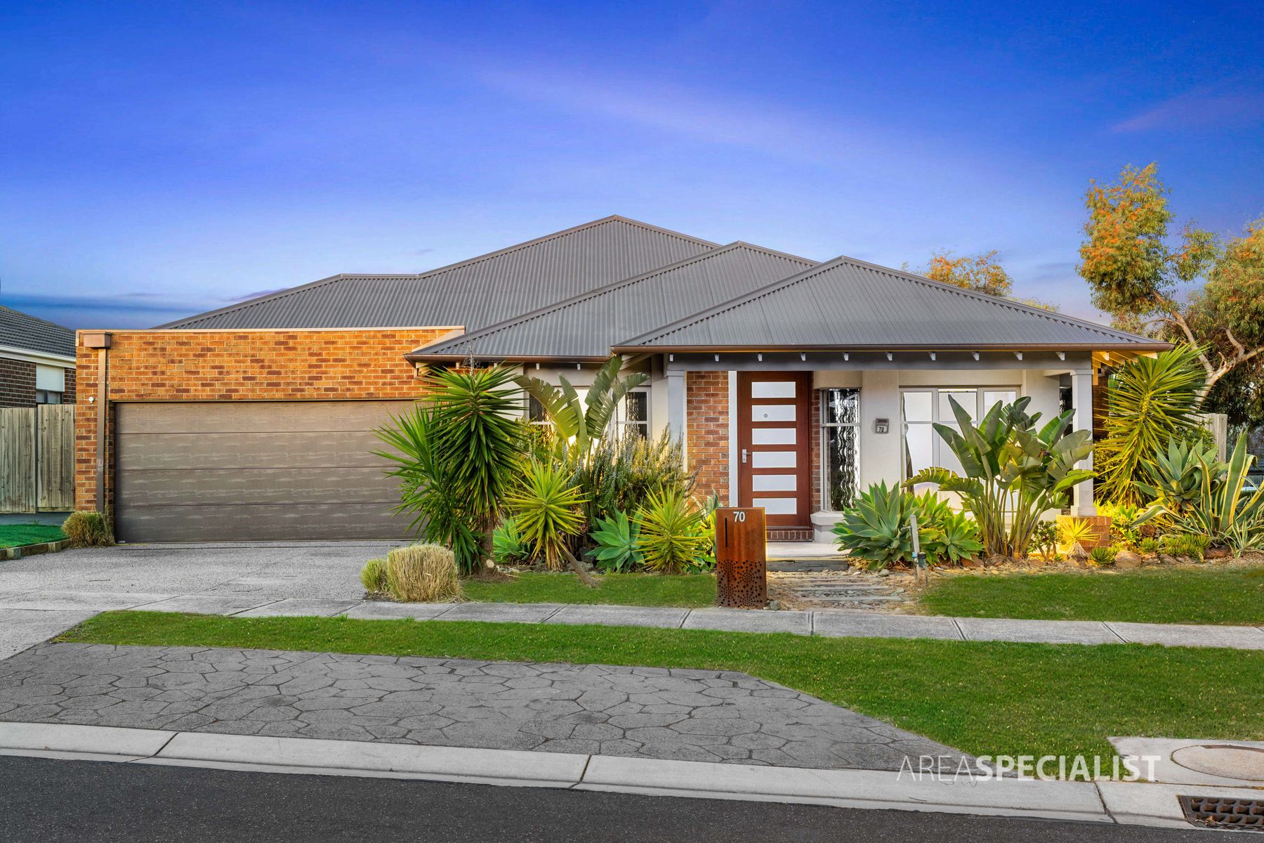 70 Rose Grange Boulevard, Tarneit, VIC 3029, Tarneit - Thumbnail 2
