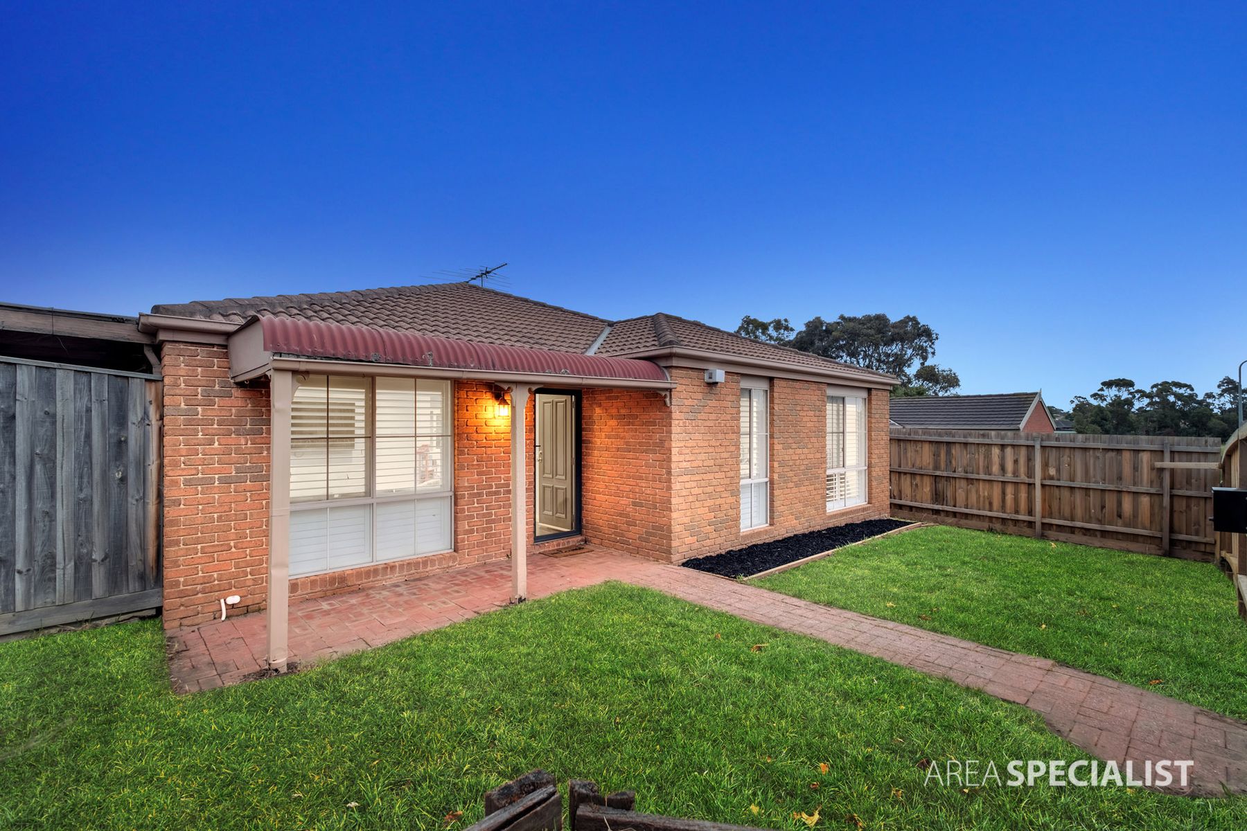 33 Severn Street, Epping VIC 3076, Epping - Thumbnail 3