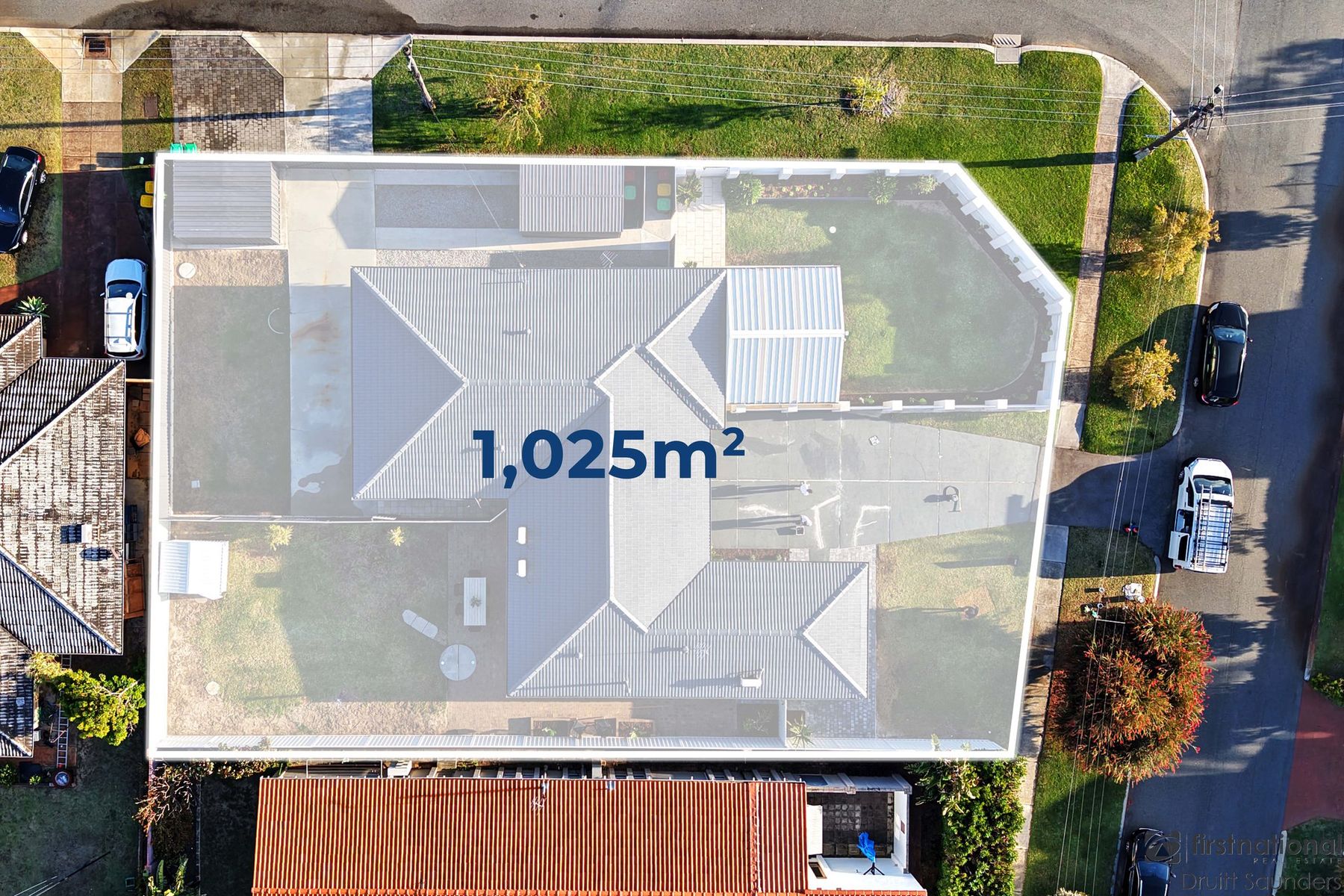 8 Ellerby Street, Glendalough - Image 1