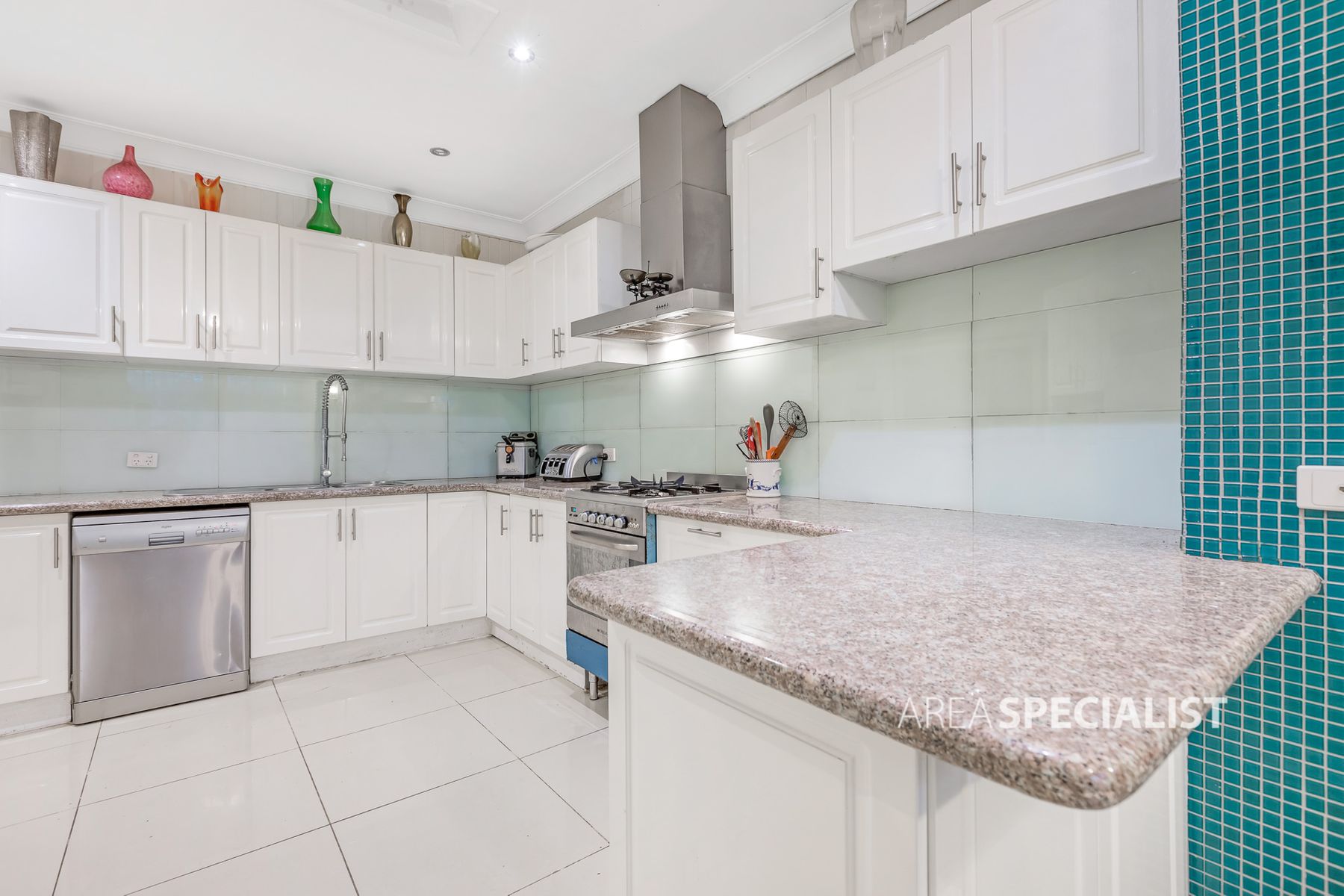 13 Alma Crescent, Noble Park, VIC 3174, Noble Park - Thumbnail 4