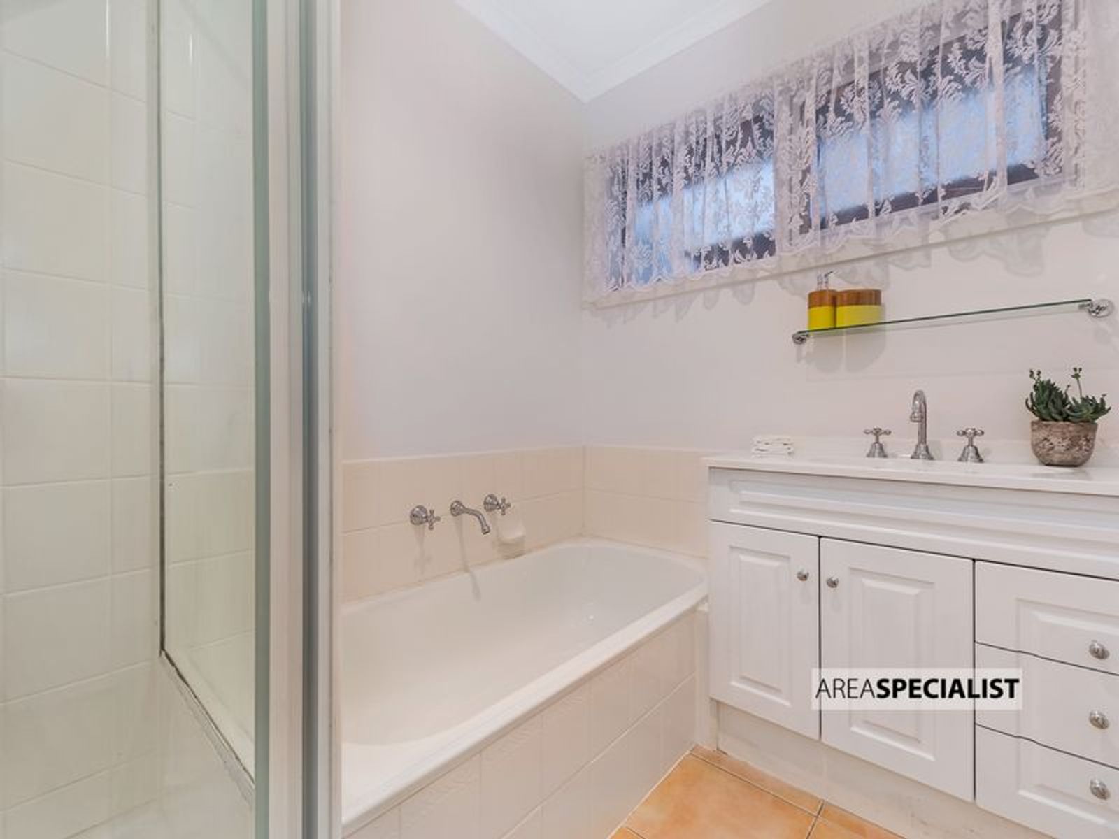 3 Mulberry Court, Cranbourne North, VIC 3977, Cranbourne North - Thumbnail 3