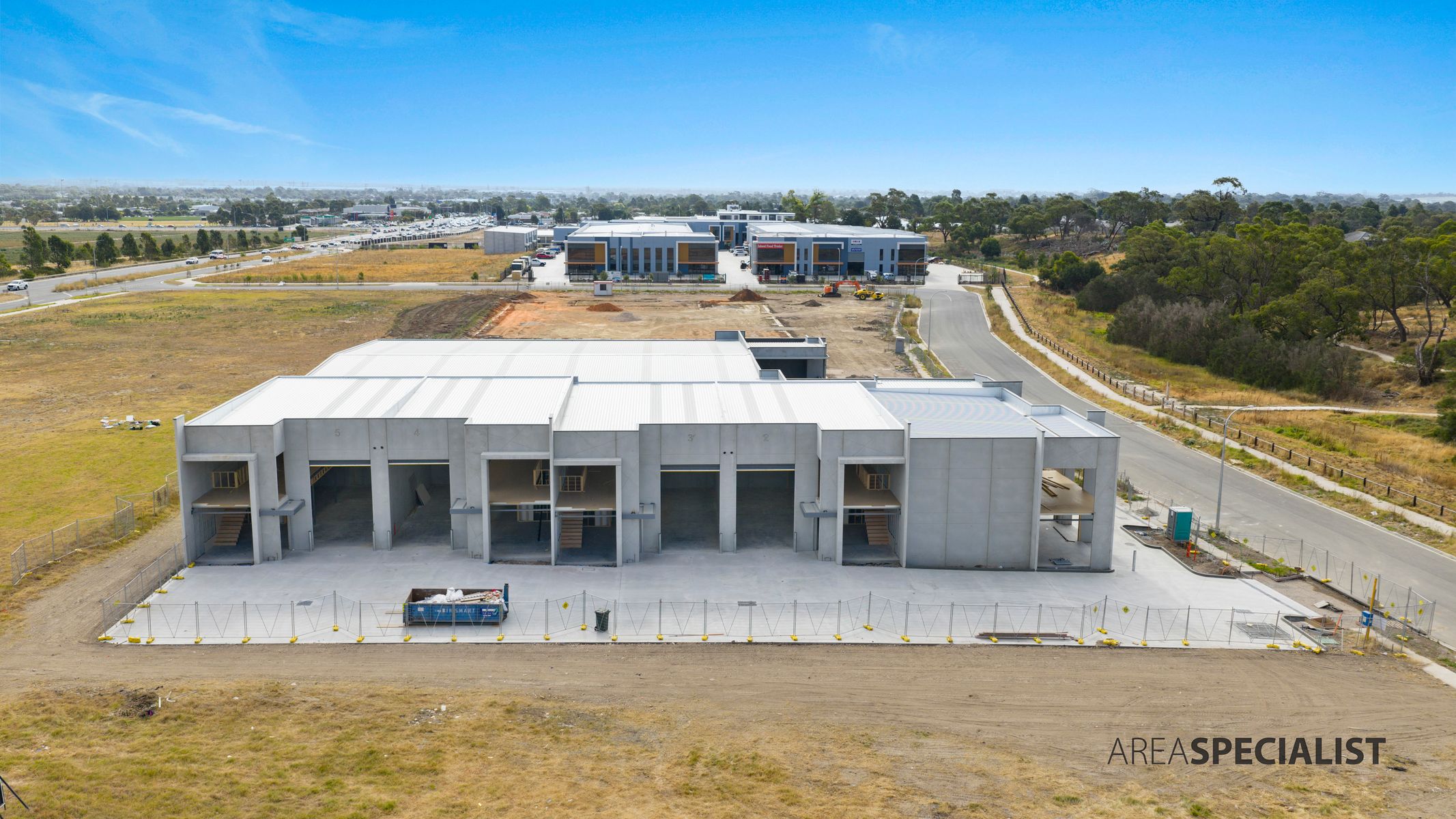 1-5/32 Medley Drive, Cranbourne North, Cranbourne North - Thumbnail 3